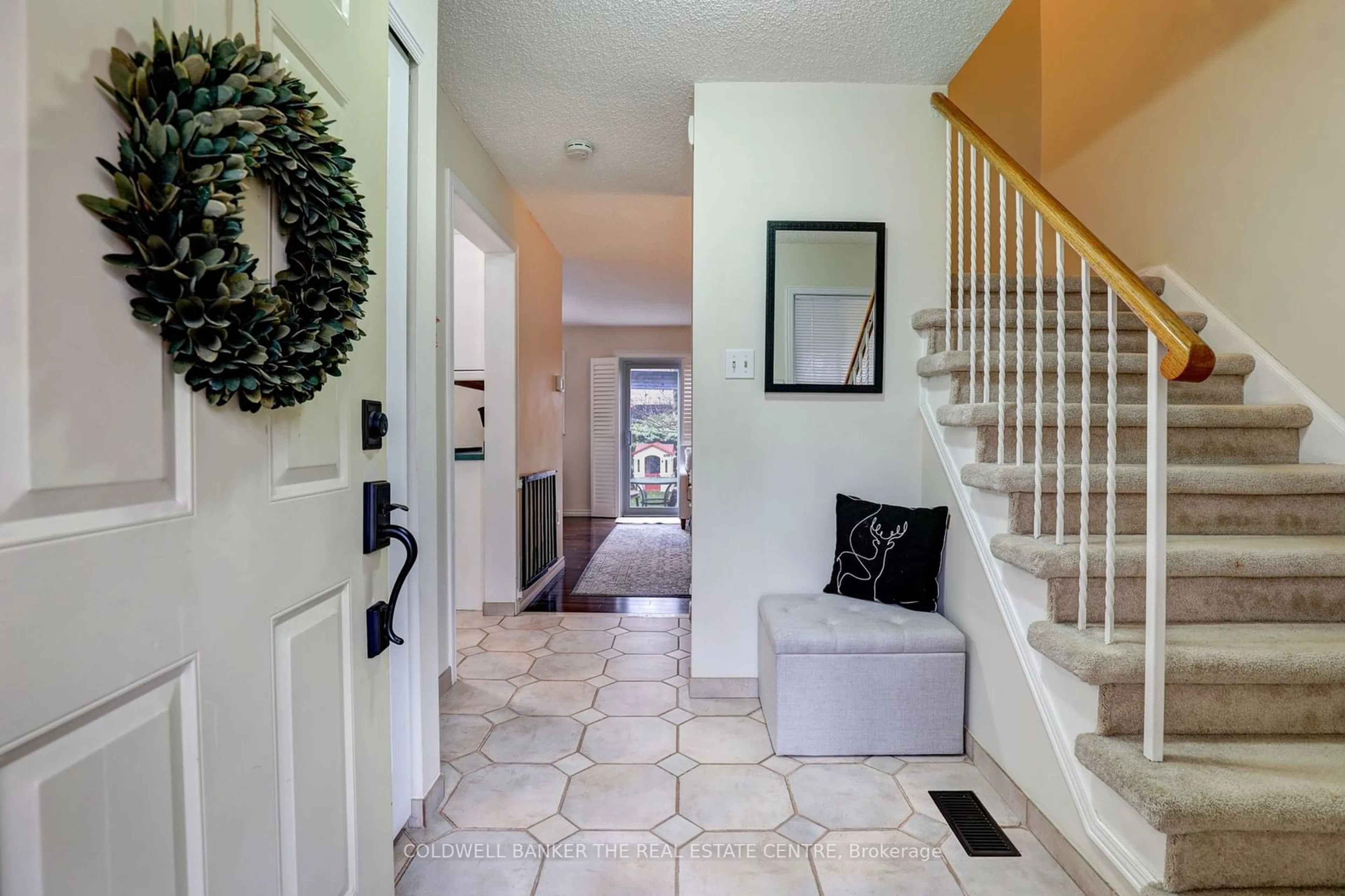 Indoor entryway for 39 Carnelly Cres, Ajax Ontario L1T 2H5