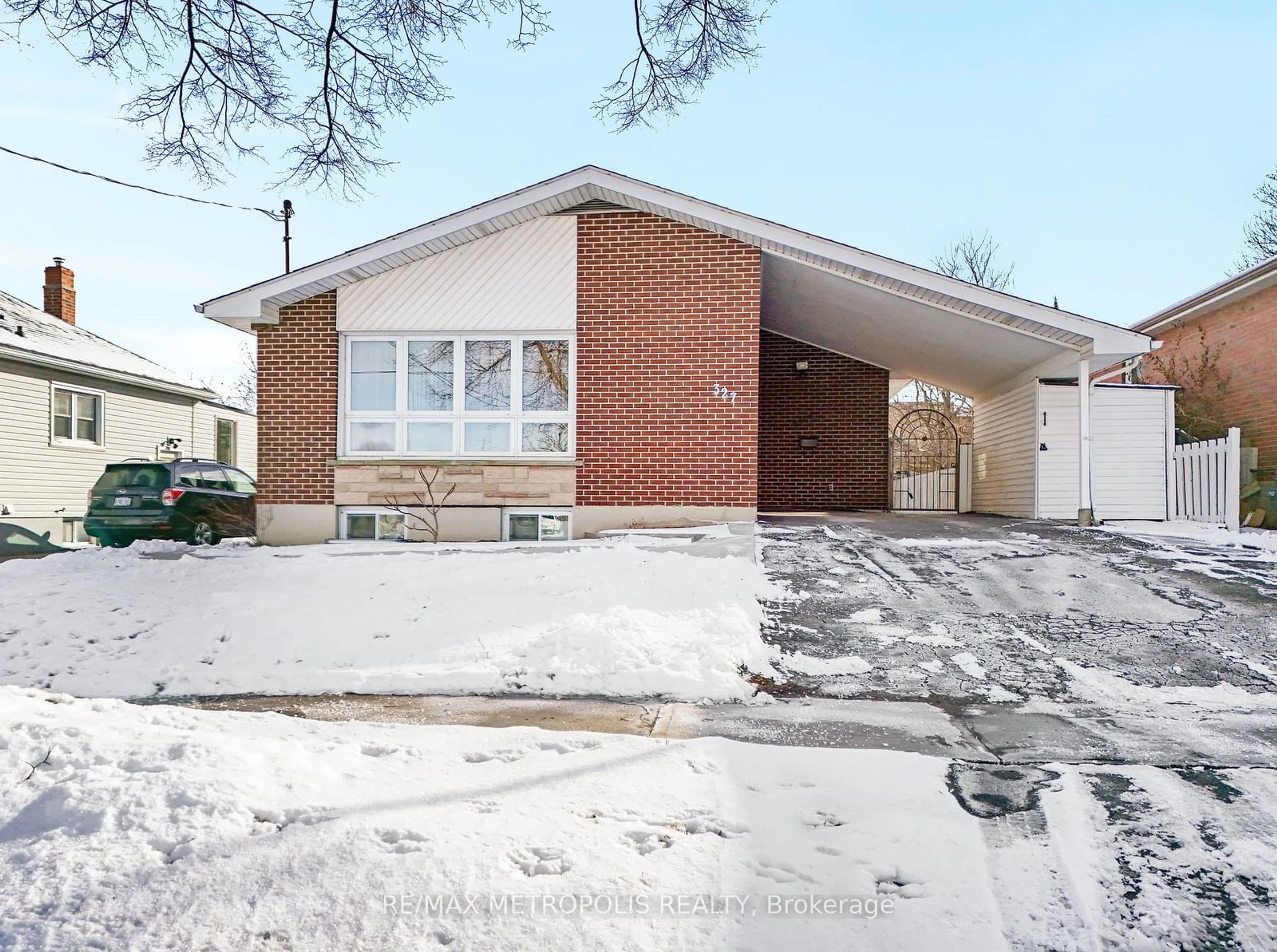 Home with brick exterior material, street for 327 Ballard St, Oshawa Ontario L1H 3N9