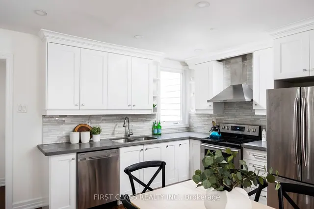 Additional property image - 121 Galt Ave