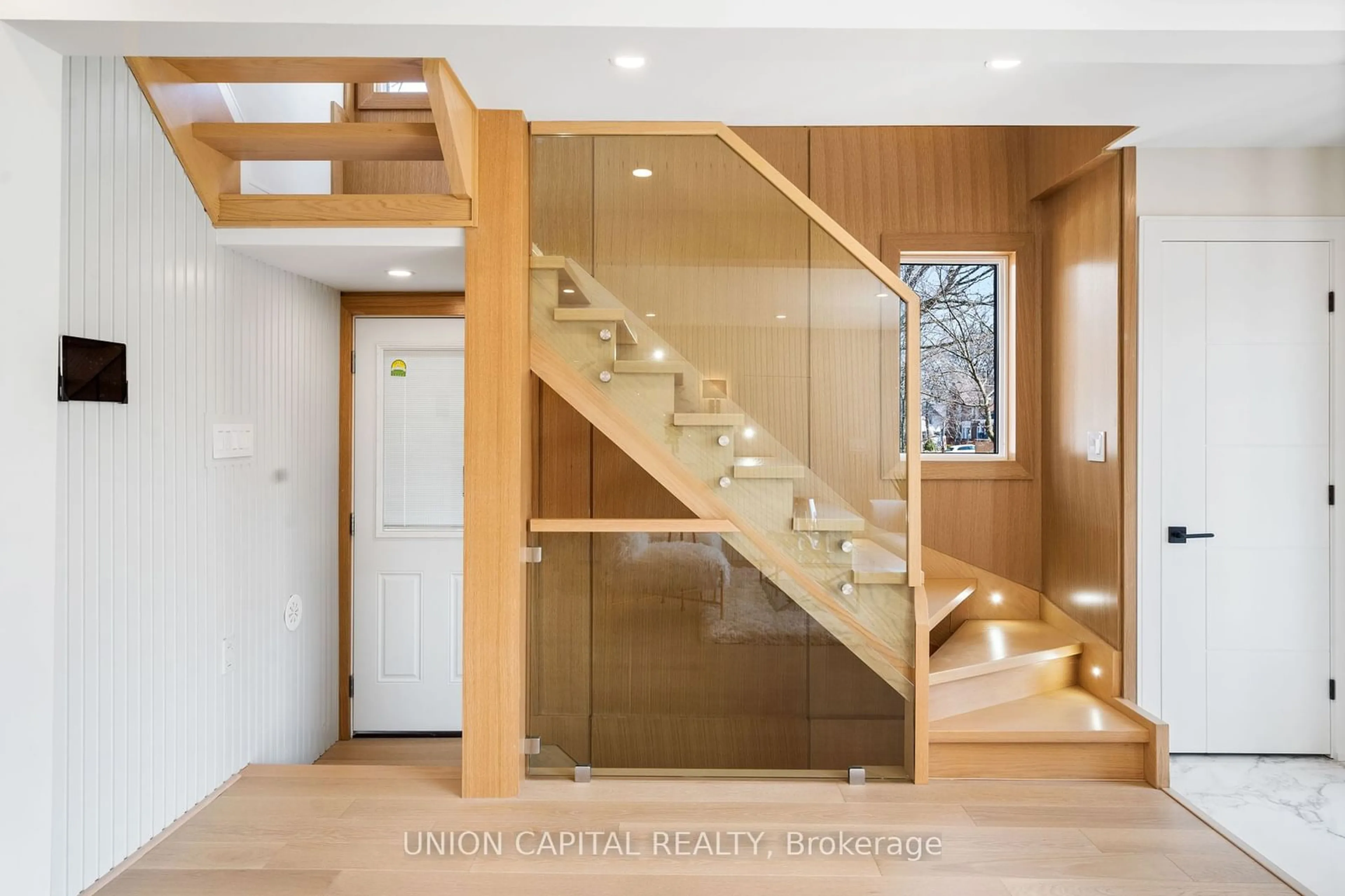 Stairs for 28 Pine Ave, Toronto Ontario M4E 1L8