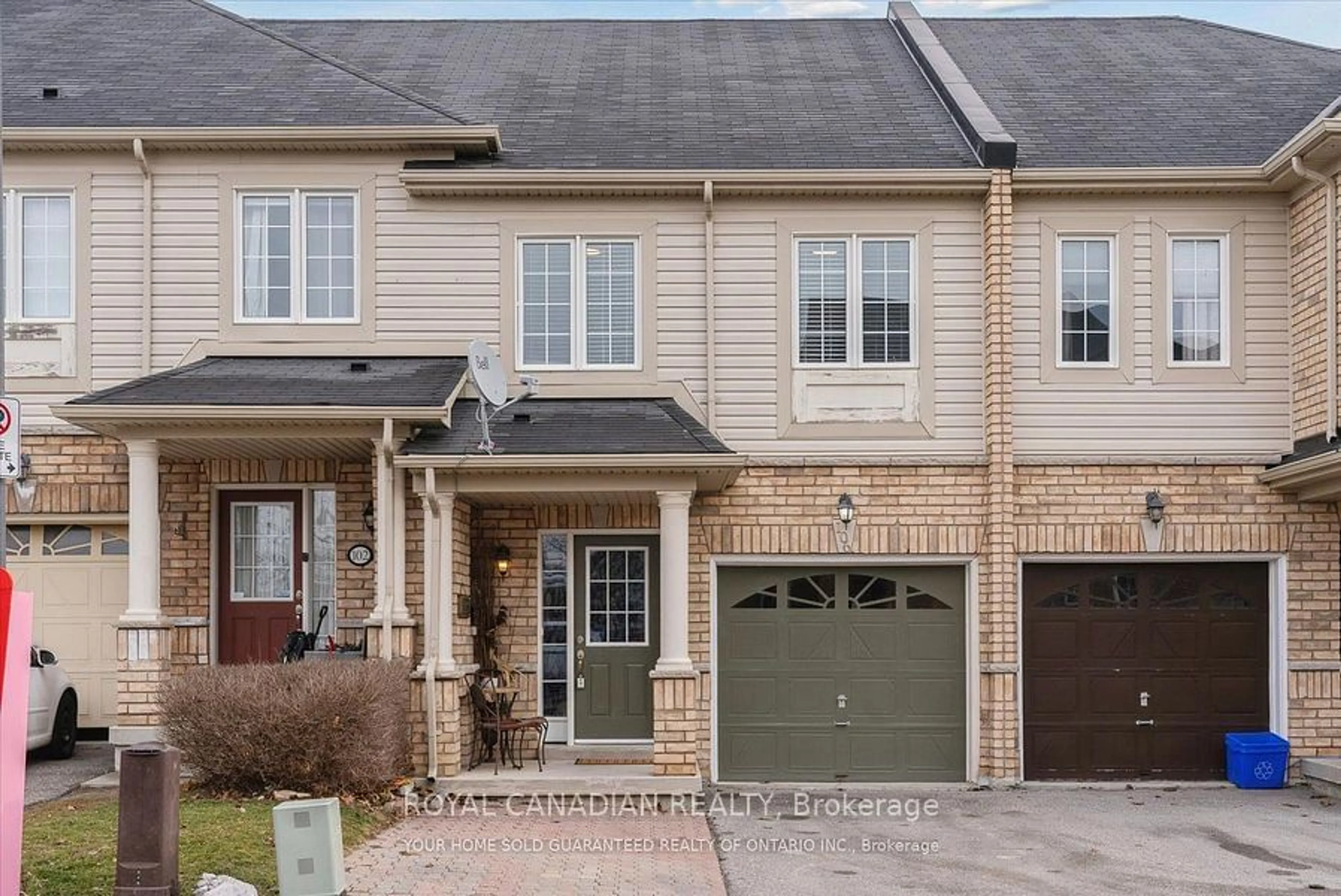 Home with brick exterior material, street for 106 Lander Cres, Clarington Ontario L1C 0L4