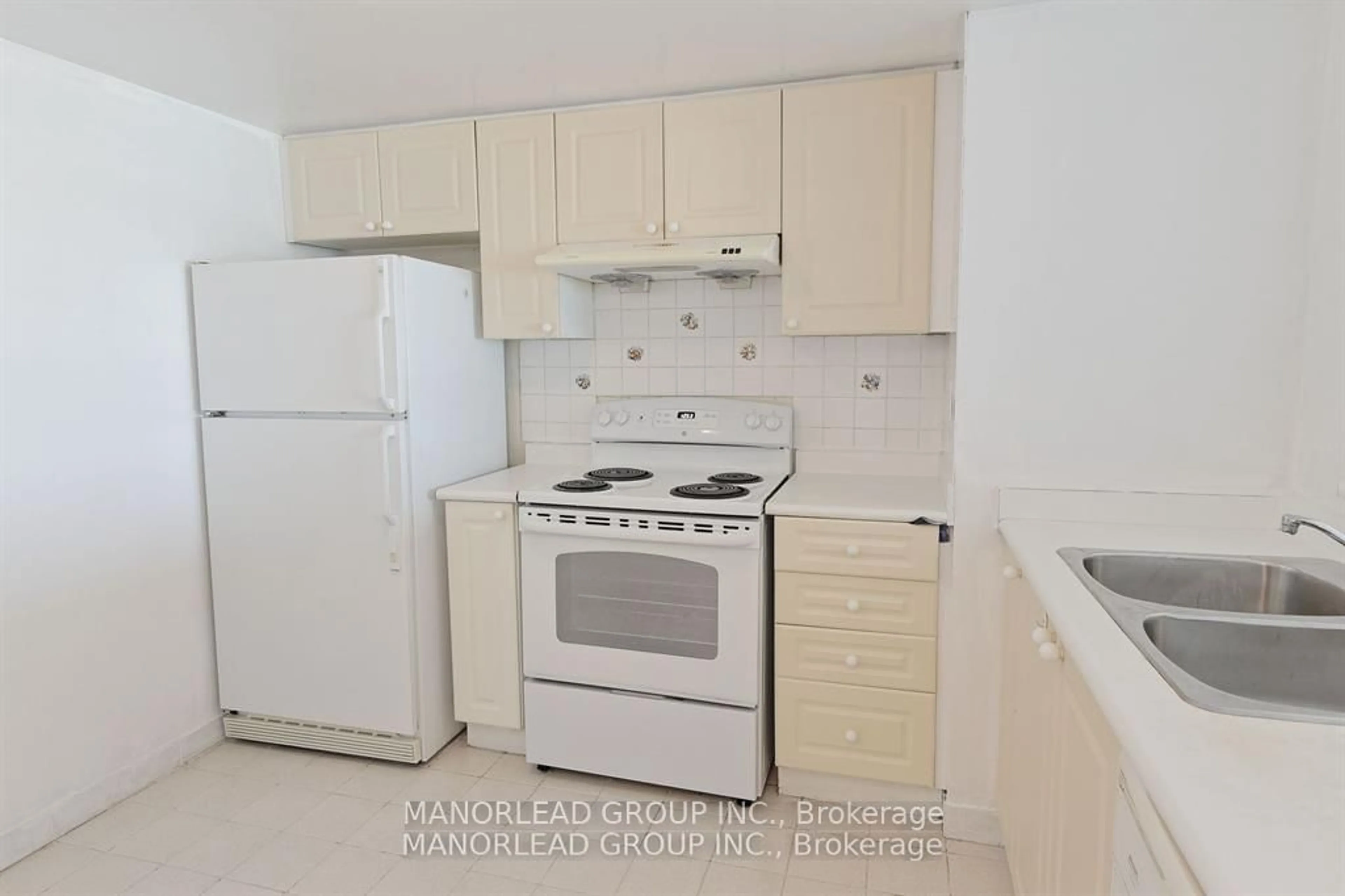 Standard kitchen, unknown for 18 Lee Centre Dr #1012, Toronto Ontario M1H 3H5