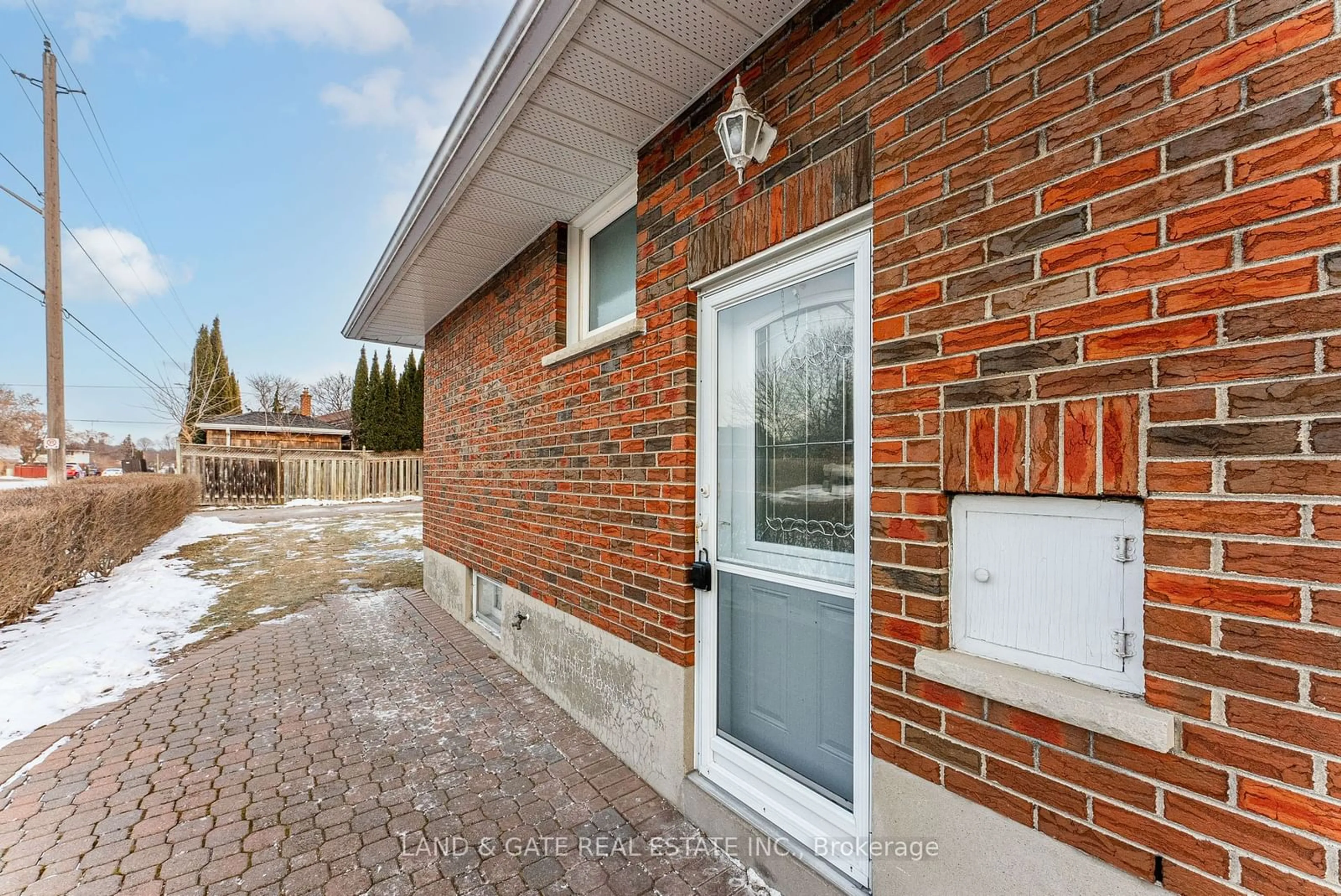 Home with brick exterior material, street for 269 Dover St, Oshawa Ontario L1G 6G5