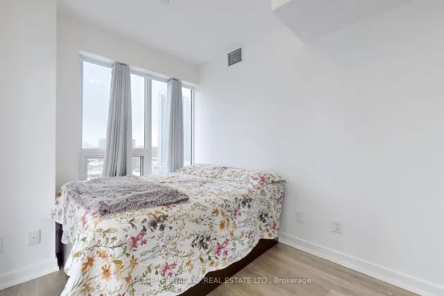 Additional property image - 2033 Kennedy Rd Unit 1003