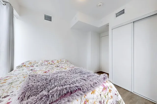 Additional property image - 2033 Kennedy Rd Unit 1003