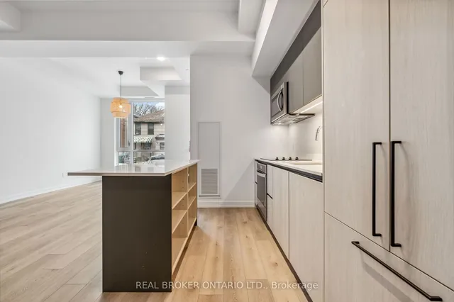 Additional property image - 150 Logan Ave Unit TH131