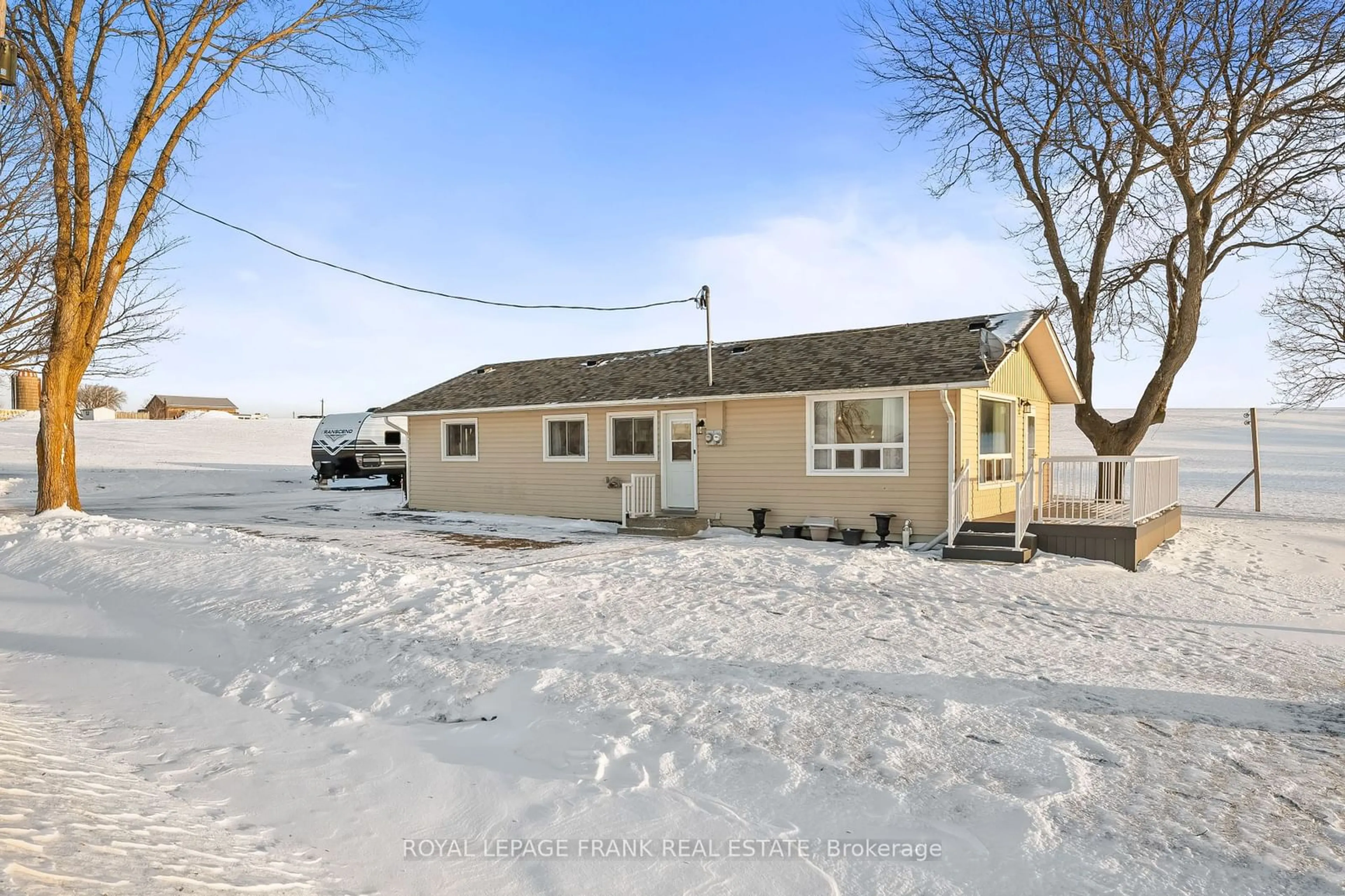 A pic from outside/outdoor area/front of a property/back of a property/a pic from drone, street for 1210 Scugog Line 8, Scugog Ontario L9L 1B2