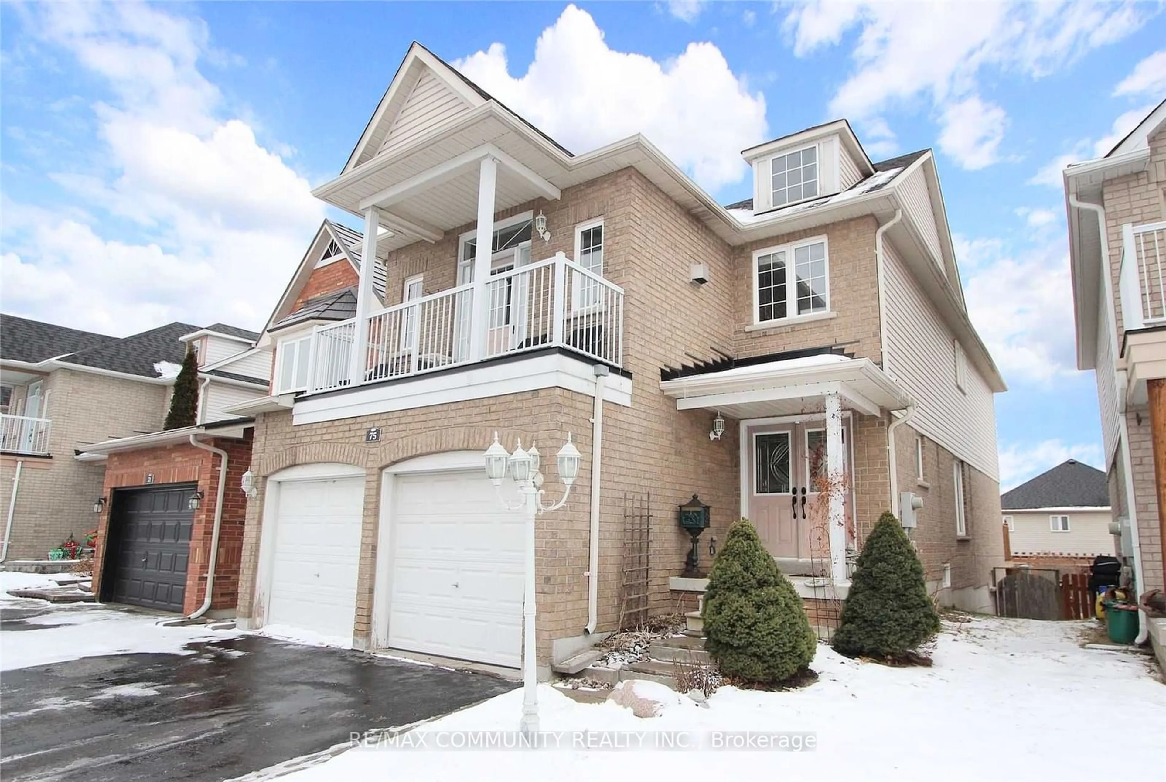 Home with brick exterior material, street for 75 Hutton Pl, Clarington Ontario L1C 5K1