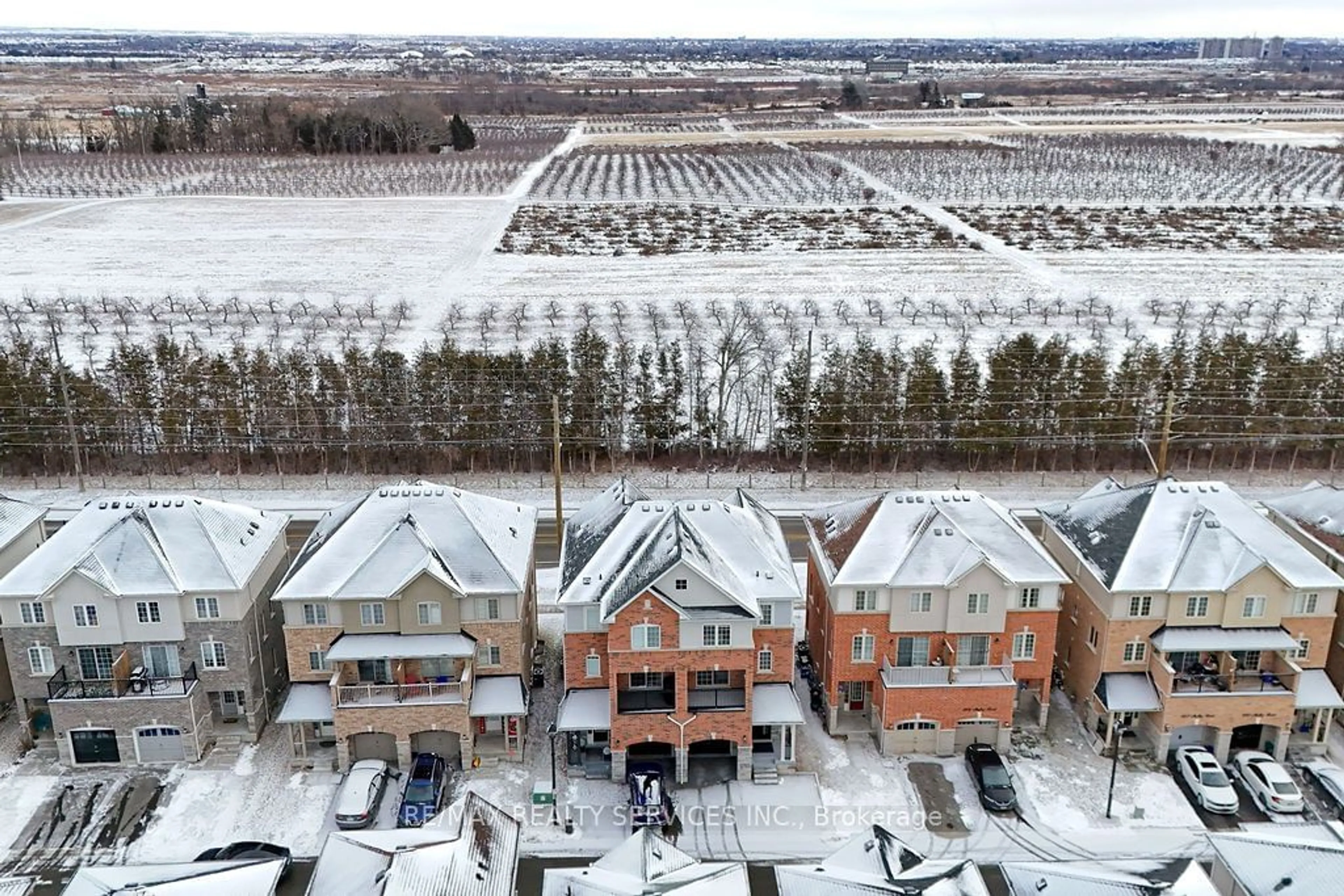 A pic from outside/outdoor area/front of a property/back of a property/a pic from drone, unknown for 808 Audley Rd, Ajax Ontario L1Z 1W2