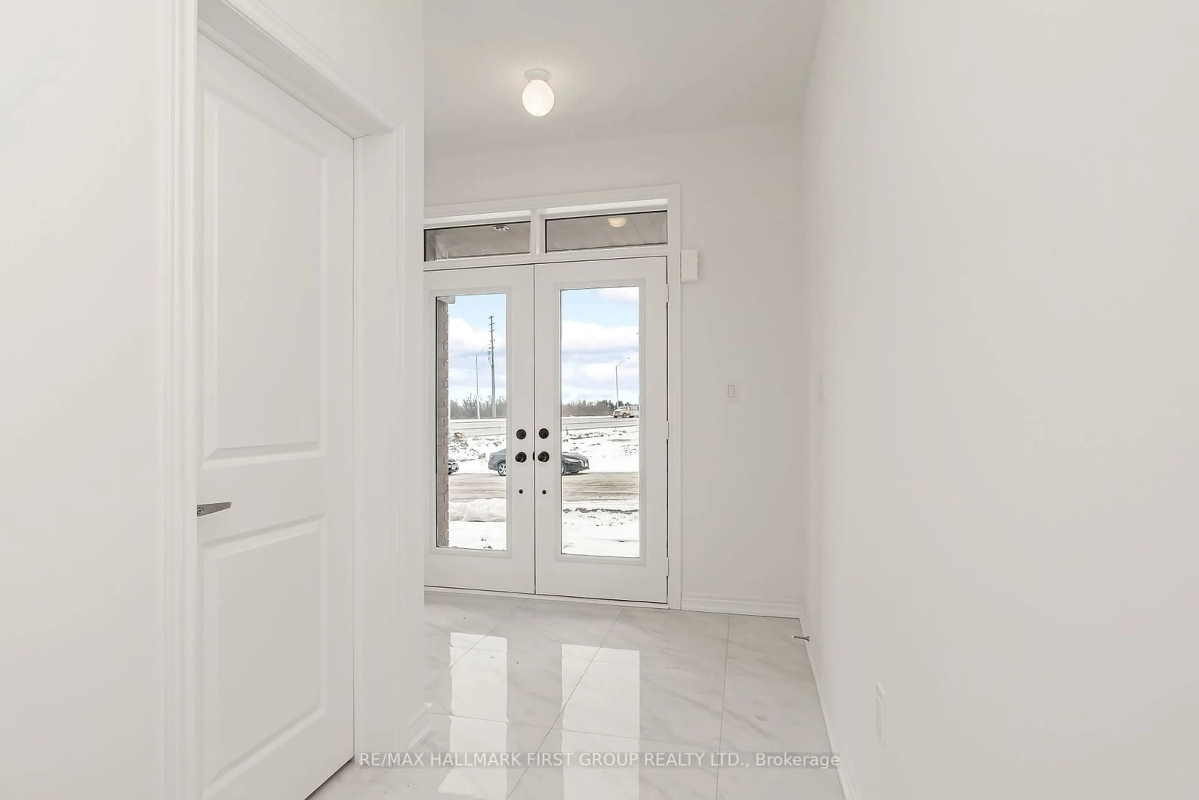 Indoor entryway for 1278 Talisman Manr, Pickering Ontario L1V 2P8