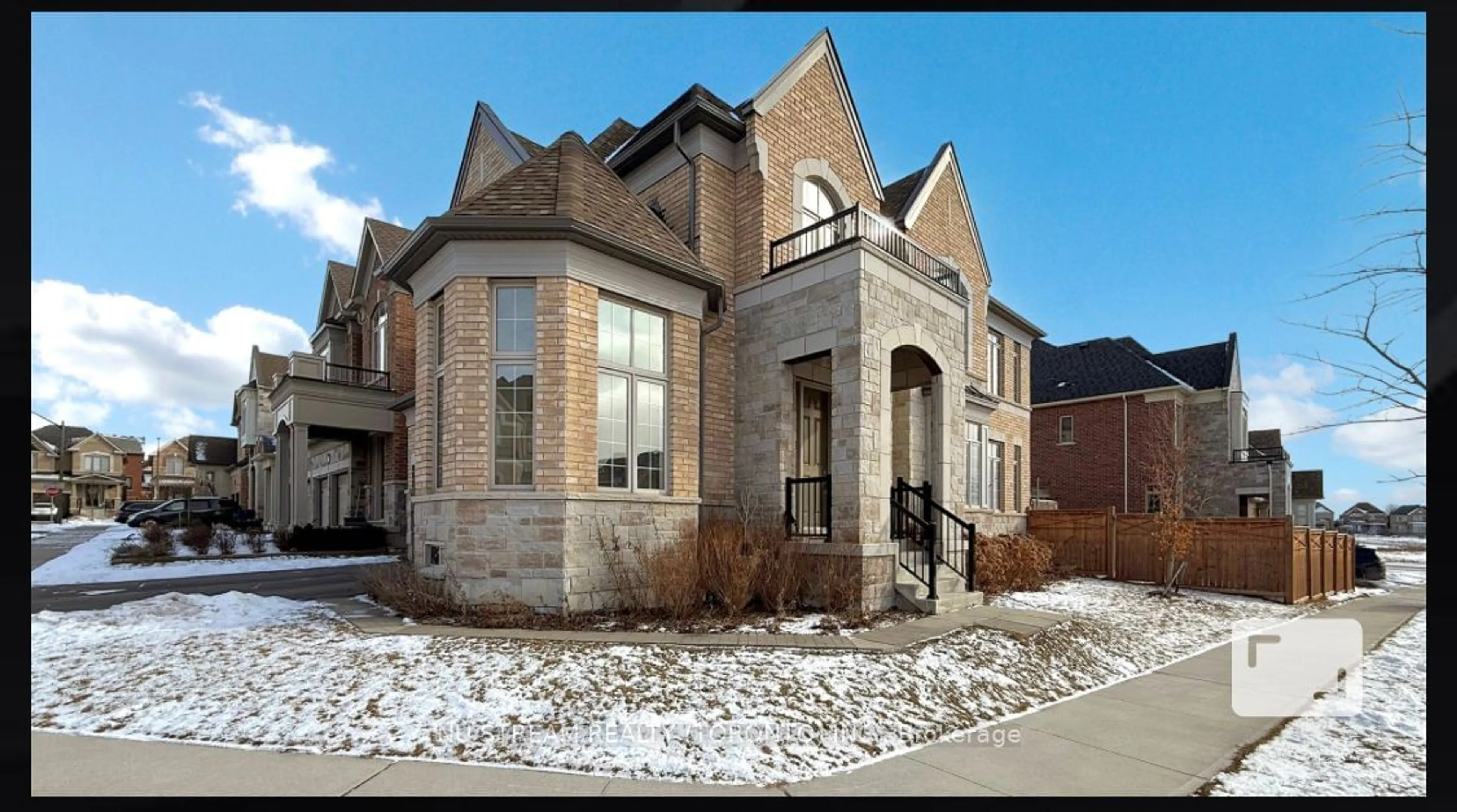 Home with brick exterior material, street for 72 St Ives Cres, Whitby Ontario L1P 0C5