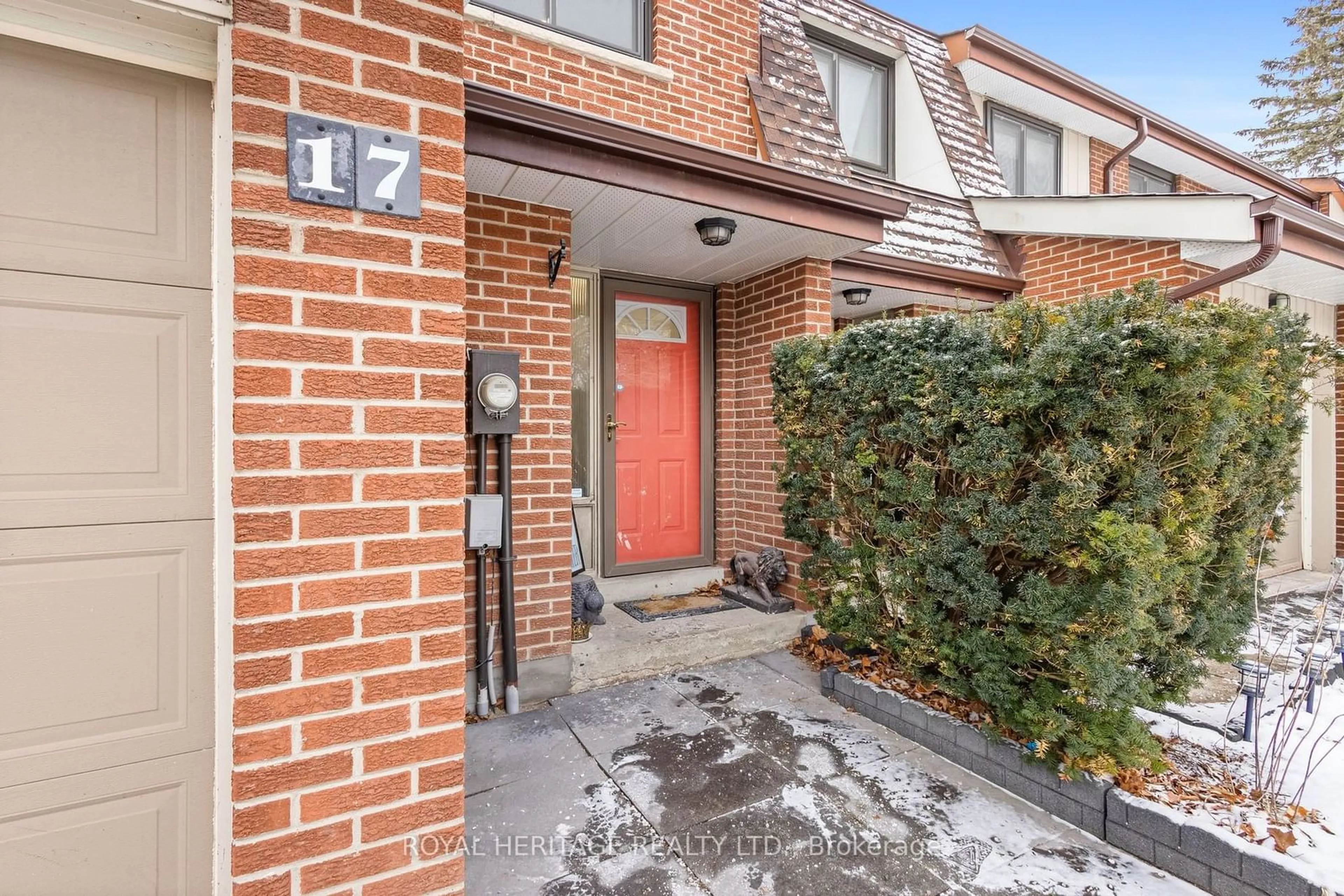 Home with brick exterior material, street for 227 Jeffery St #17, Whitby Ontario L1N 6E4