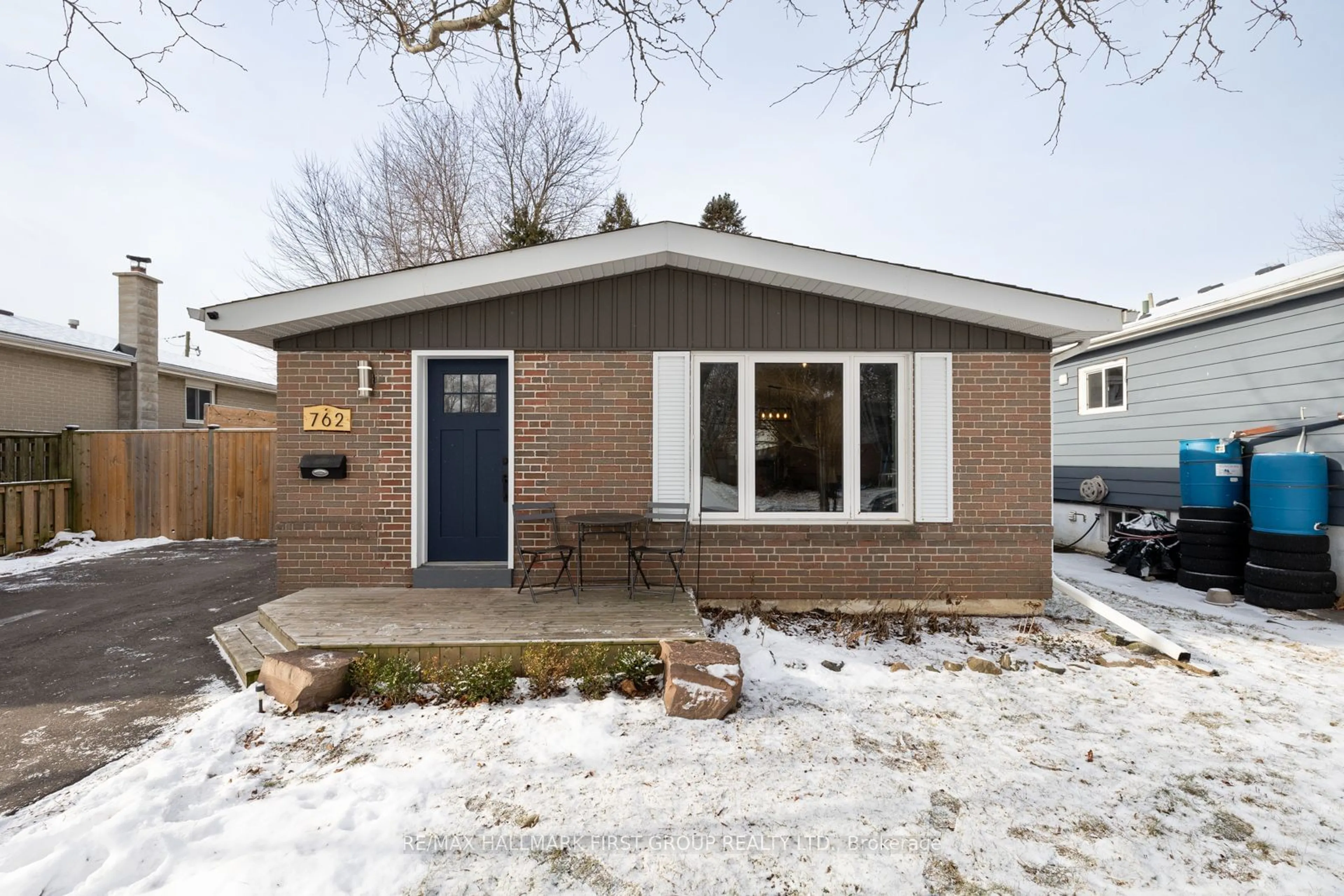 Home with brick exterior material, street for 762 Lublin Ave, Pickering Ontario L1W 1Z3