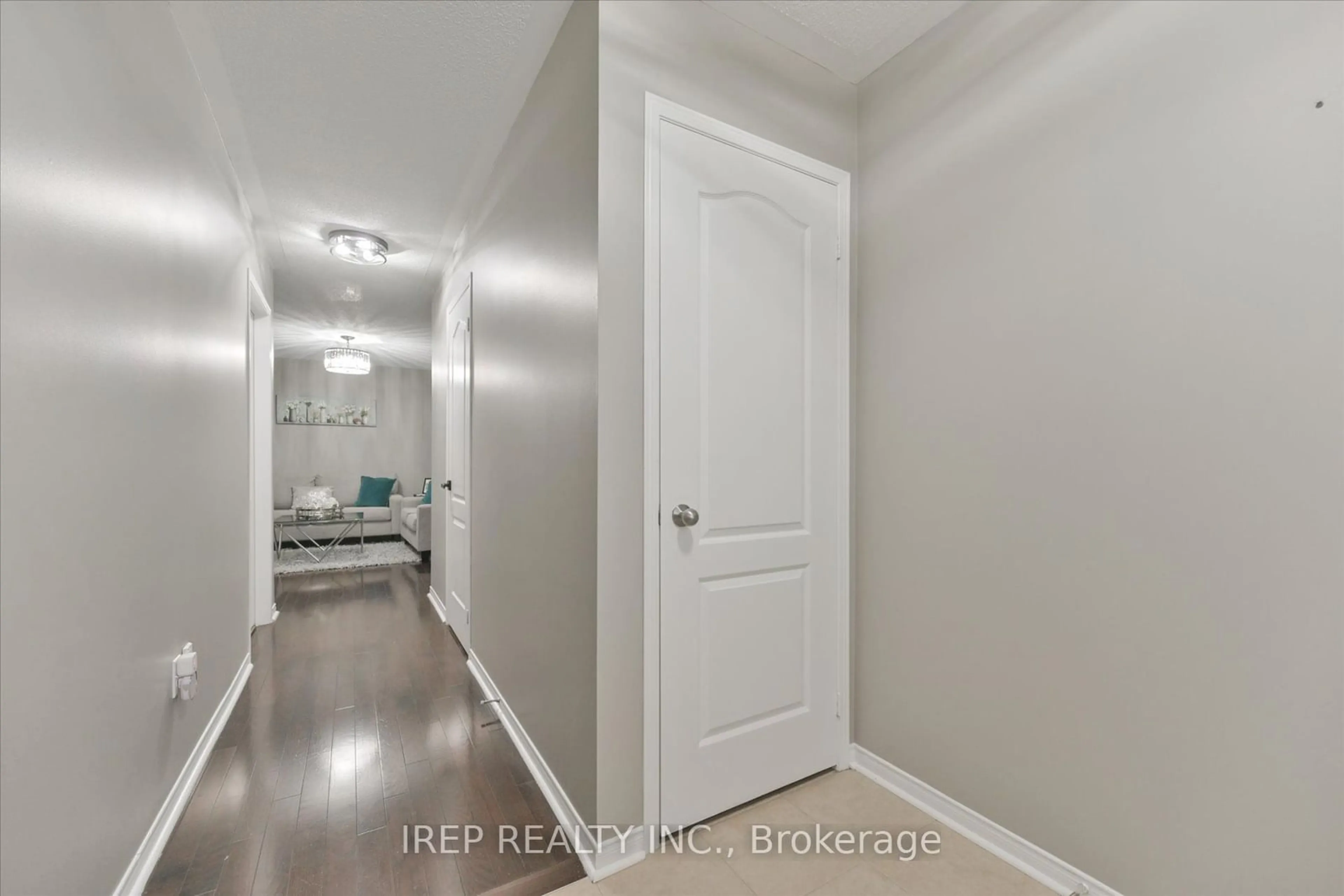 Indoor entryway for 84 Tozer Cres, Ajax Ontario L1T 5A2