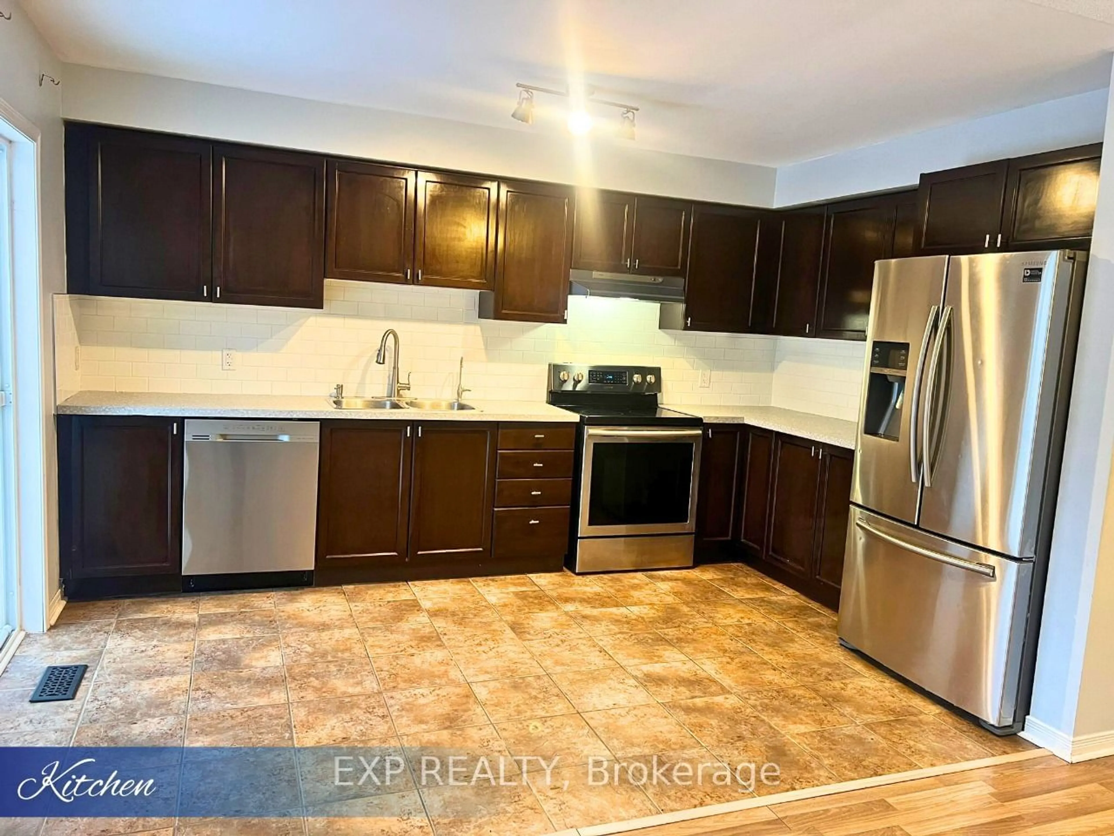 Open concept kitchen, ceramic/tile floor for 1523 Glenbourne Dr, Oshawa Ontario L1K 0M5