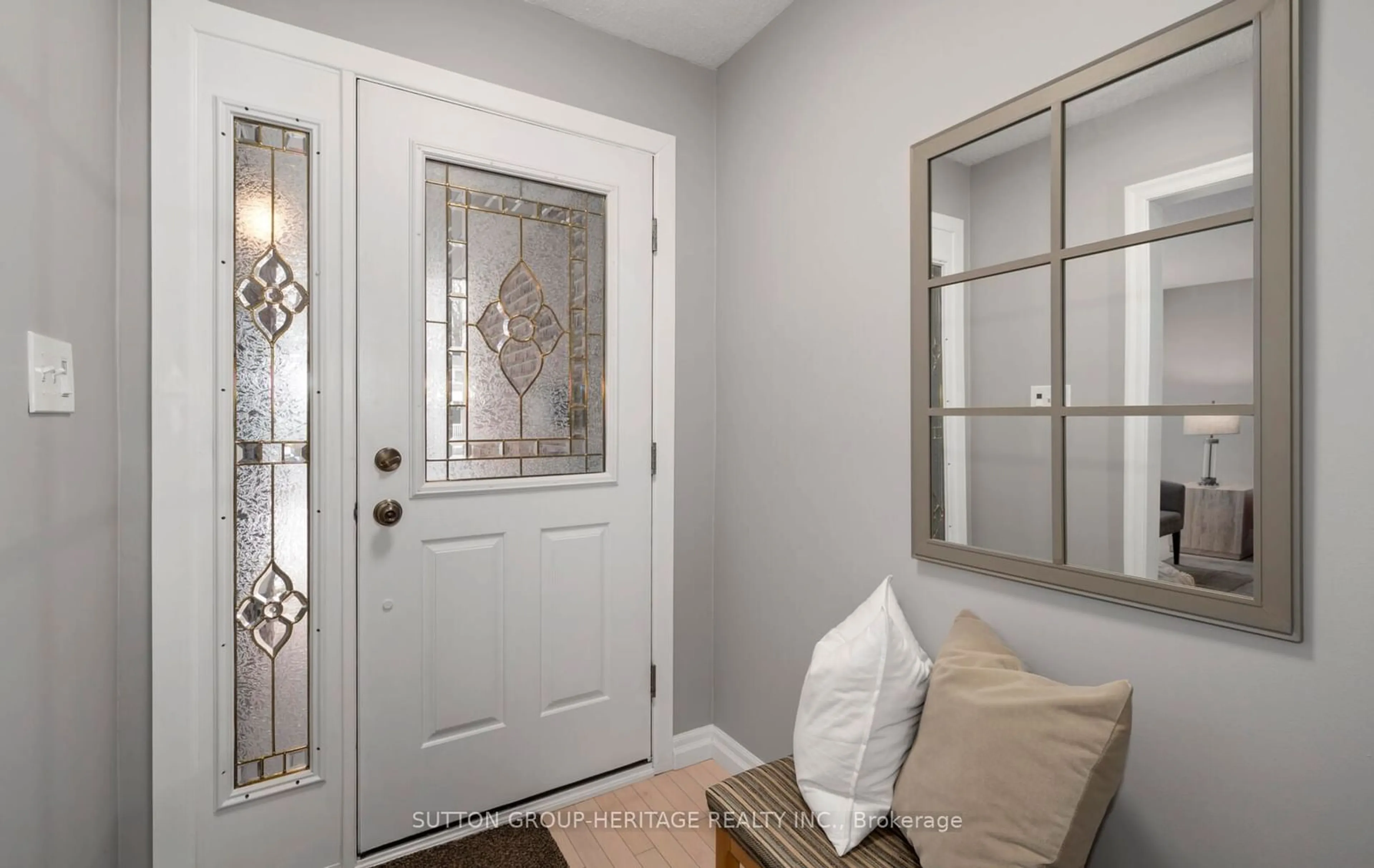 Indoor entryway for 5 Swanston Cres, Ajax Ontario L1S 3J5