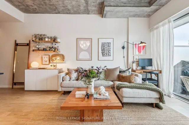 Additional property image - 201 Carlaw Ave Unit 702