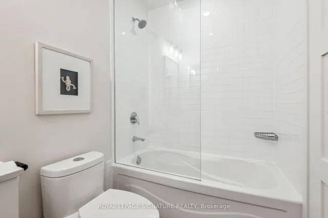 Additional property image - 201 Carlaw Ave Unit 702