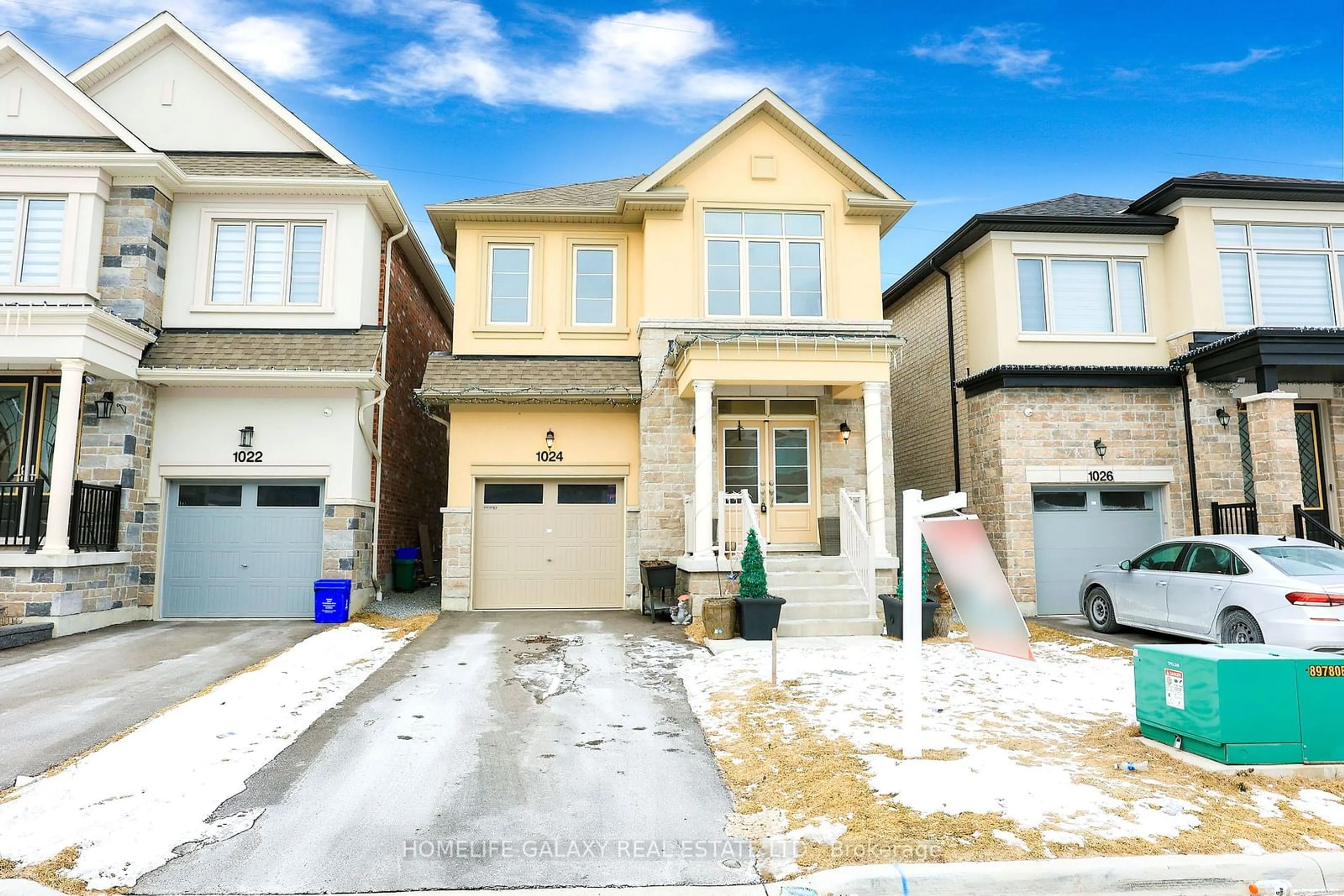 Home with brick exterior material, street for 1024 Skyridge Blvd, Pickering Ontario L1X 0G5