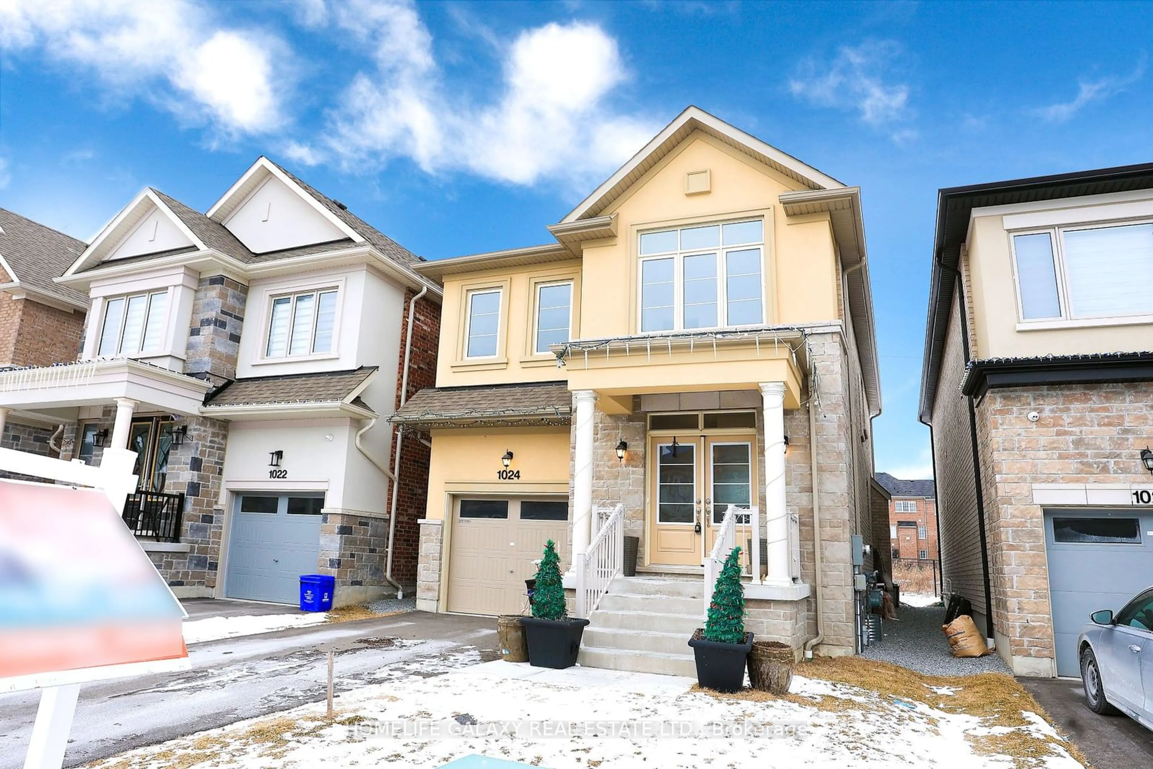 Home with brick exterior material, street for 1024 Skyridge Blvd, Pickering Ontario L1X 0G5