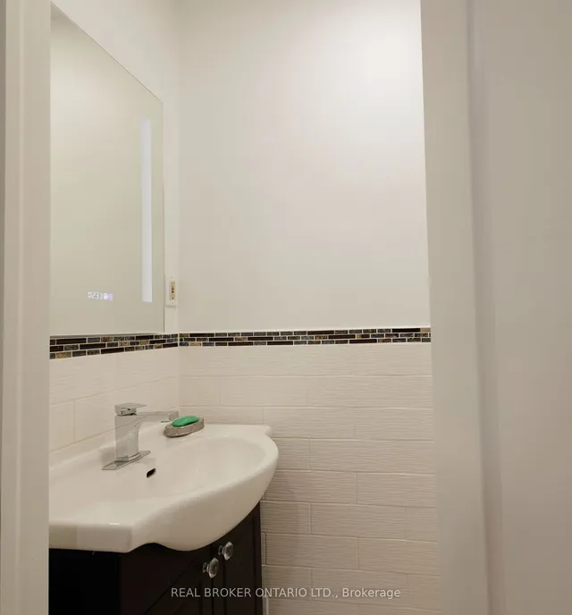 Additional property image - 88 Vanbrugh Ave