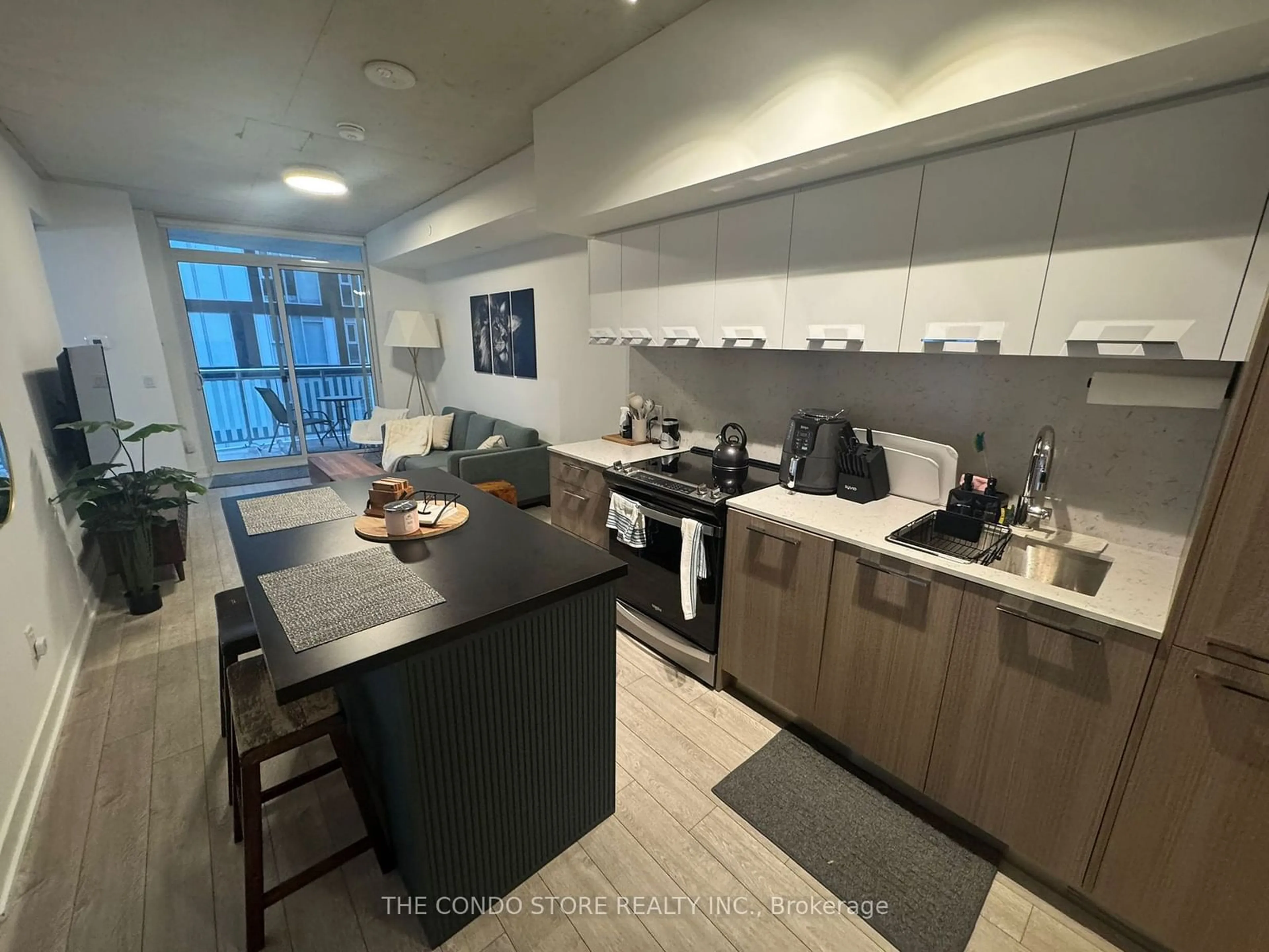 Open concept kitchen, unknown for 45 Baseball Pl #902, Toronto Ontario M4M 0H1