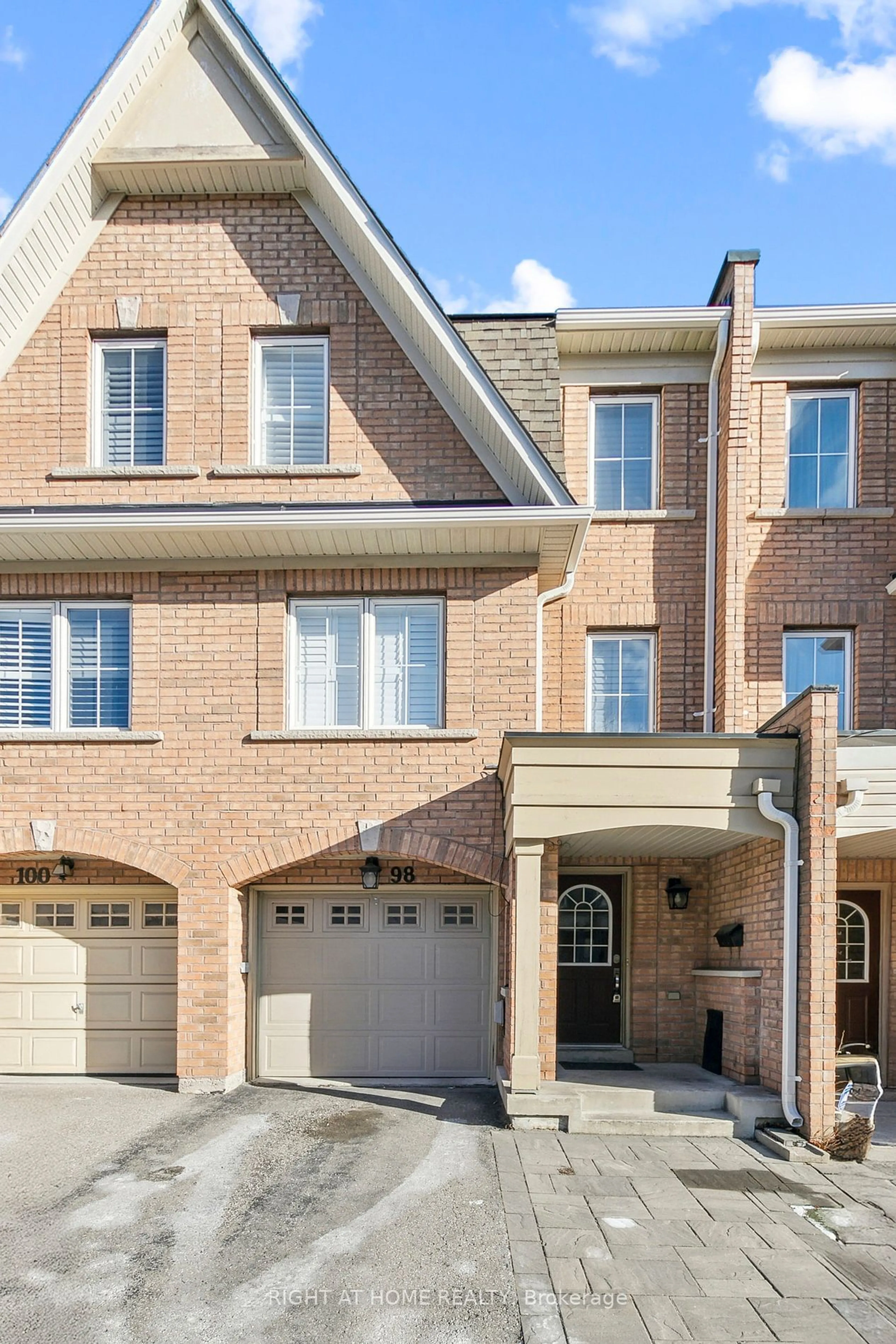 Home with brick exterior material, street for 98 Jenkinson Way, Toronto Ontario M1P 5H4