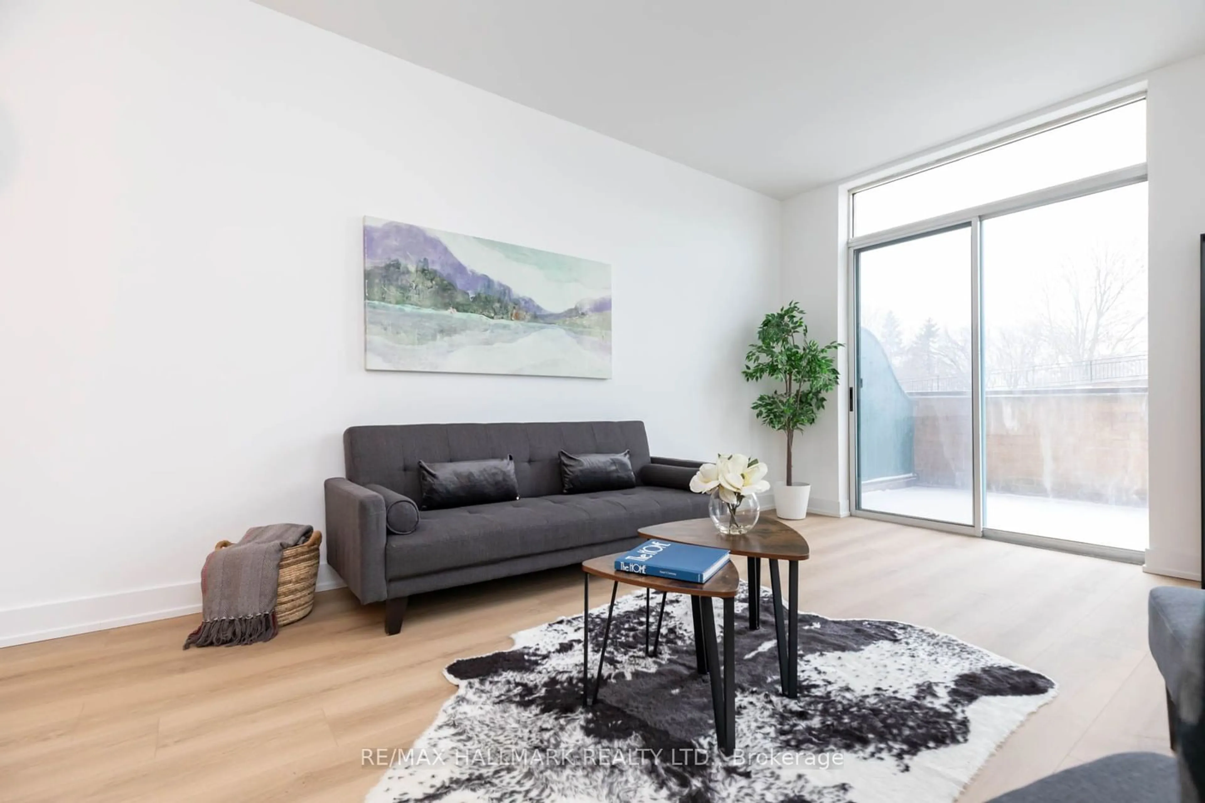 Living room with furniture, unknown for 1655 Pickering Pkwy #103, Pickering Ontario L1V 6L3