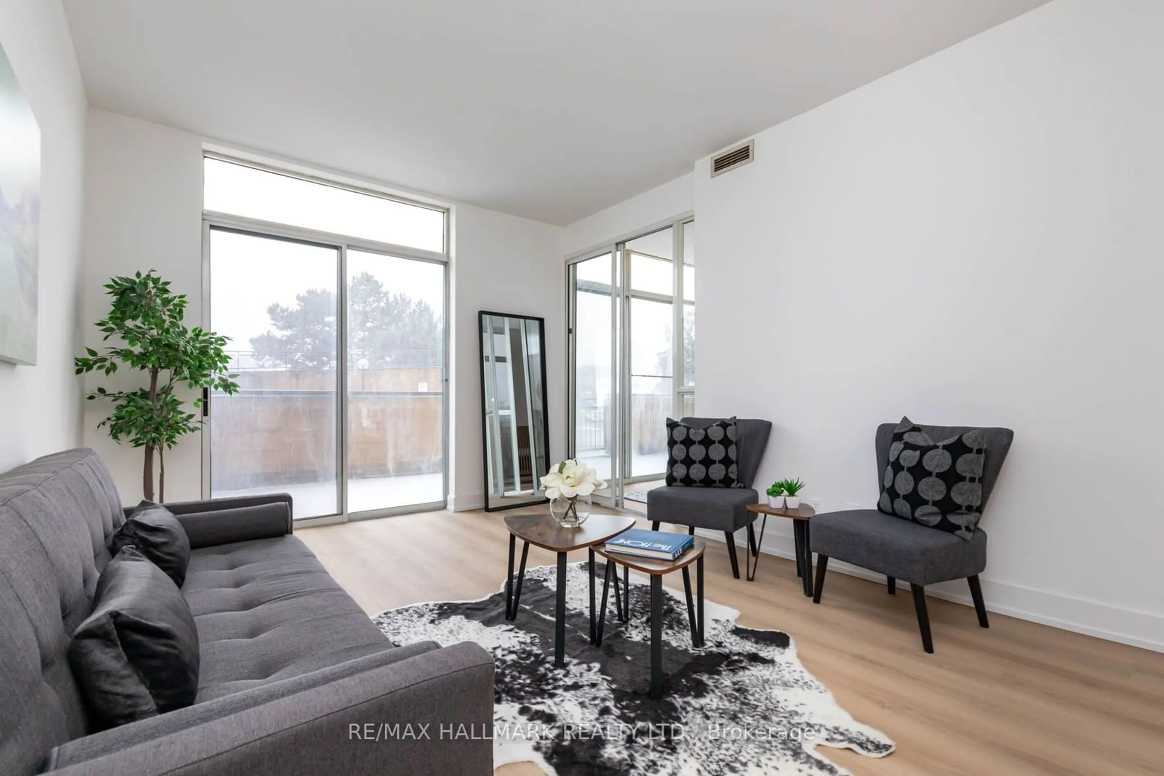 Living room with furniture, unknown for 1655 Pickering Pkwy #103, Pickering Ontario L1V 6L3