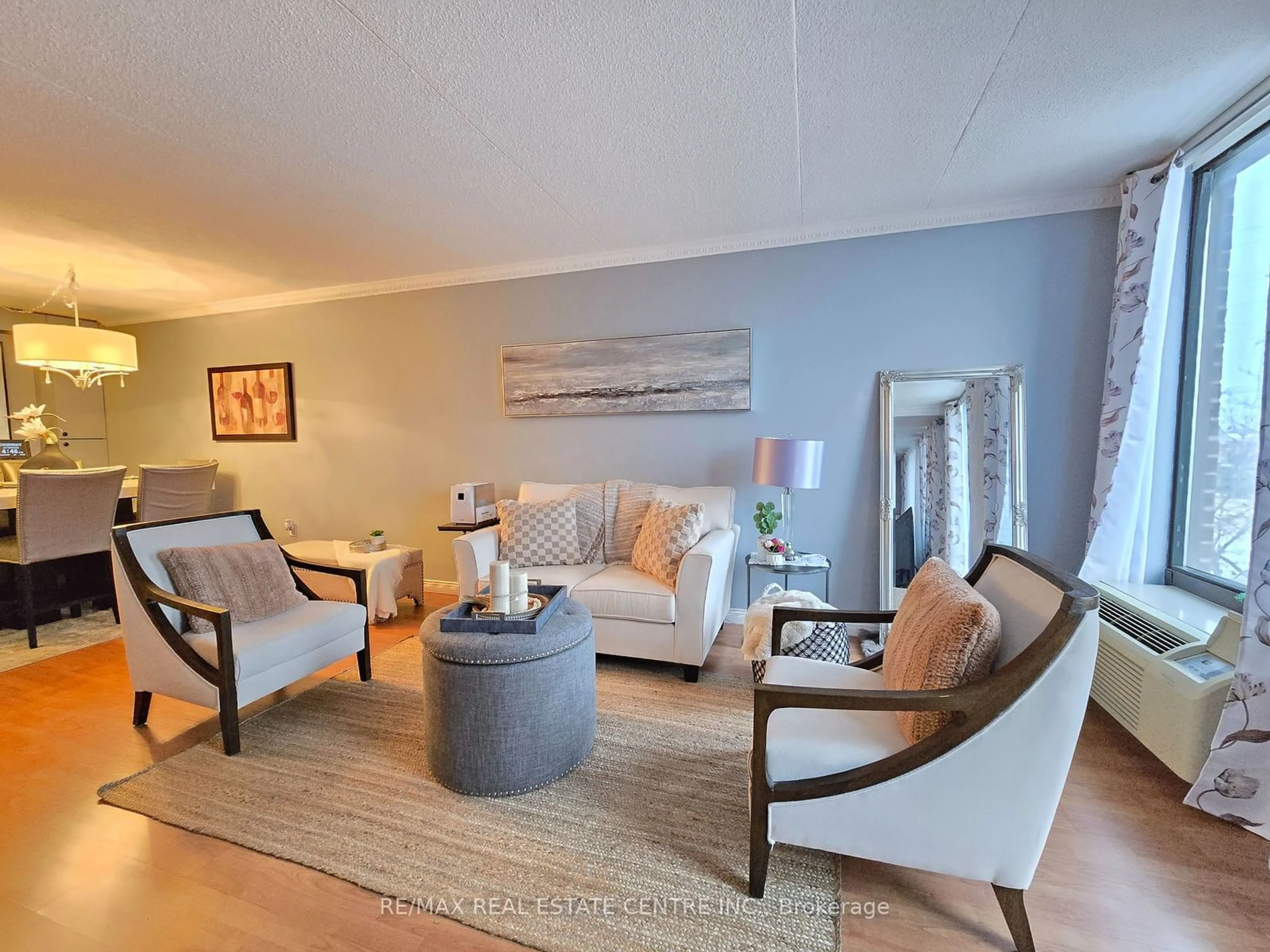 Living room with furniture, unknown for 1540 Pickering Pkwy #609, Pickering Ontario L1V 3V9