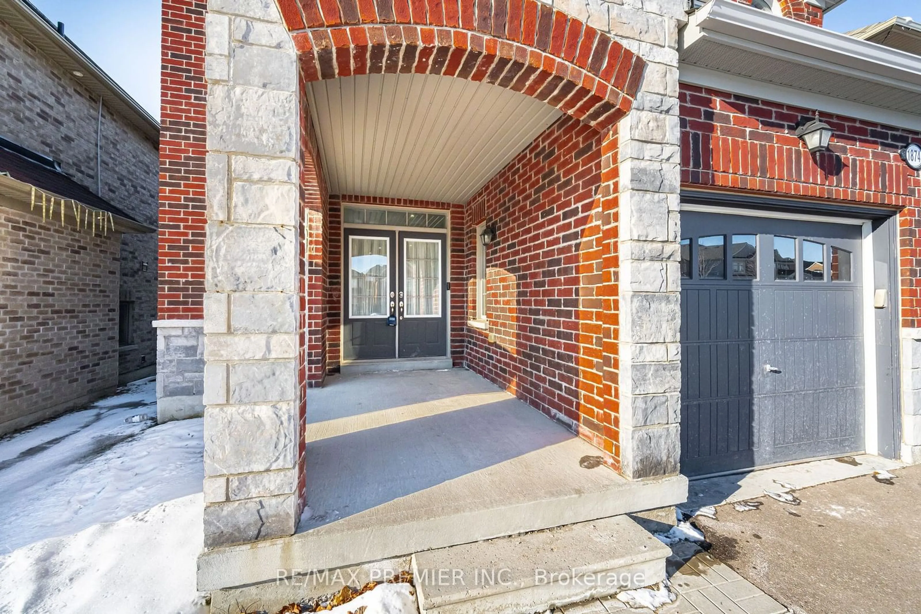 Home with brick exterior material, street for 1874 Grandview St, Oshawa Ontario L1K 0Y6