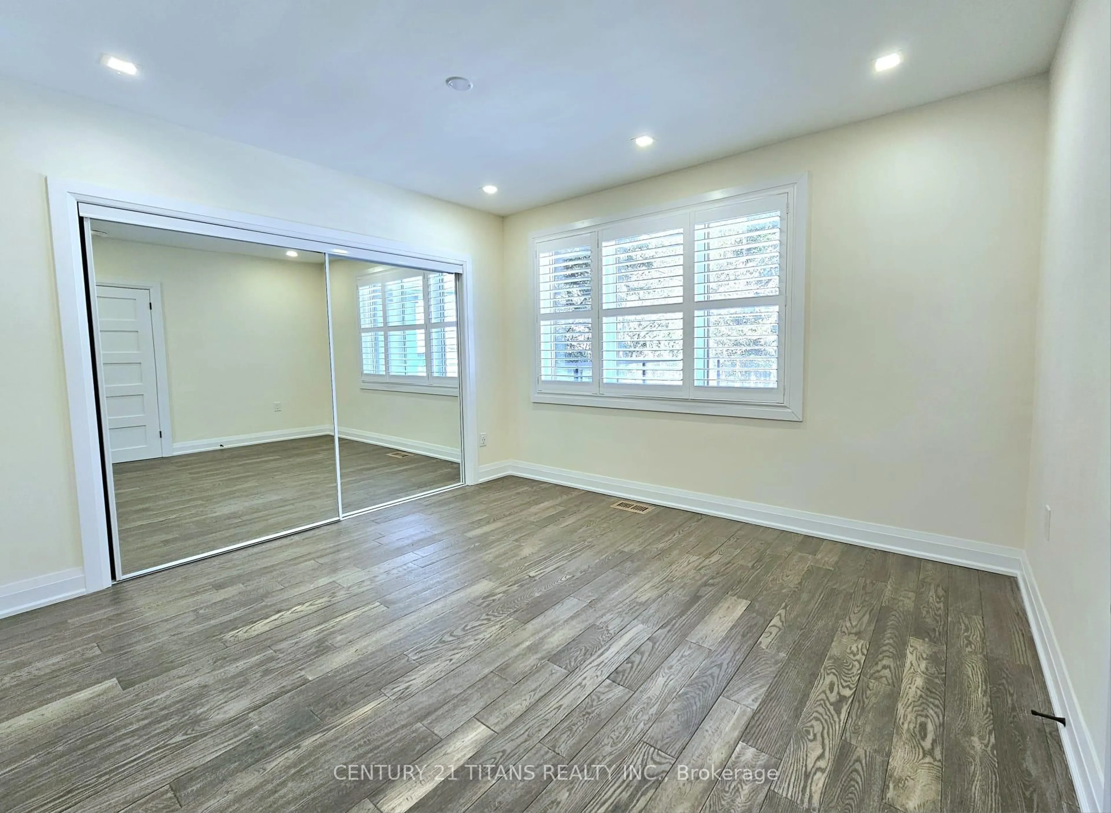 A pic of a room for 40 Hill Cres, Toronto Ontario M1M 1J2