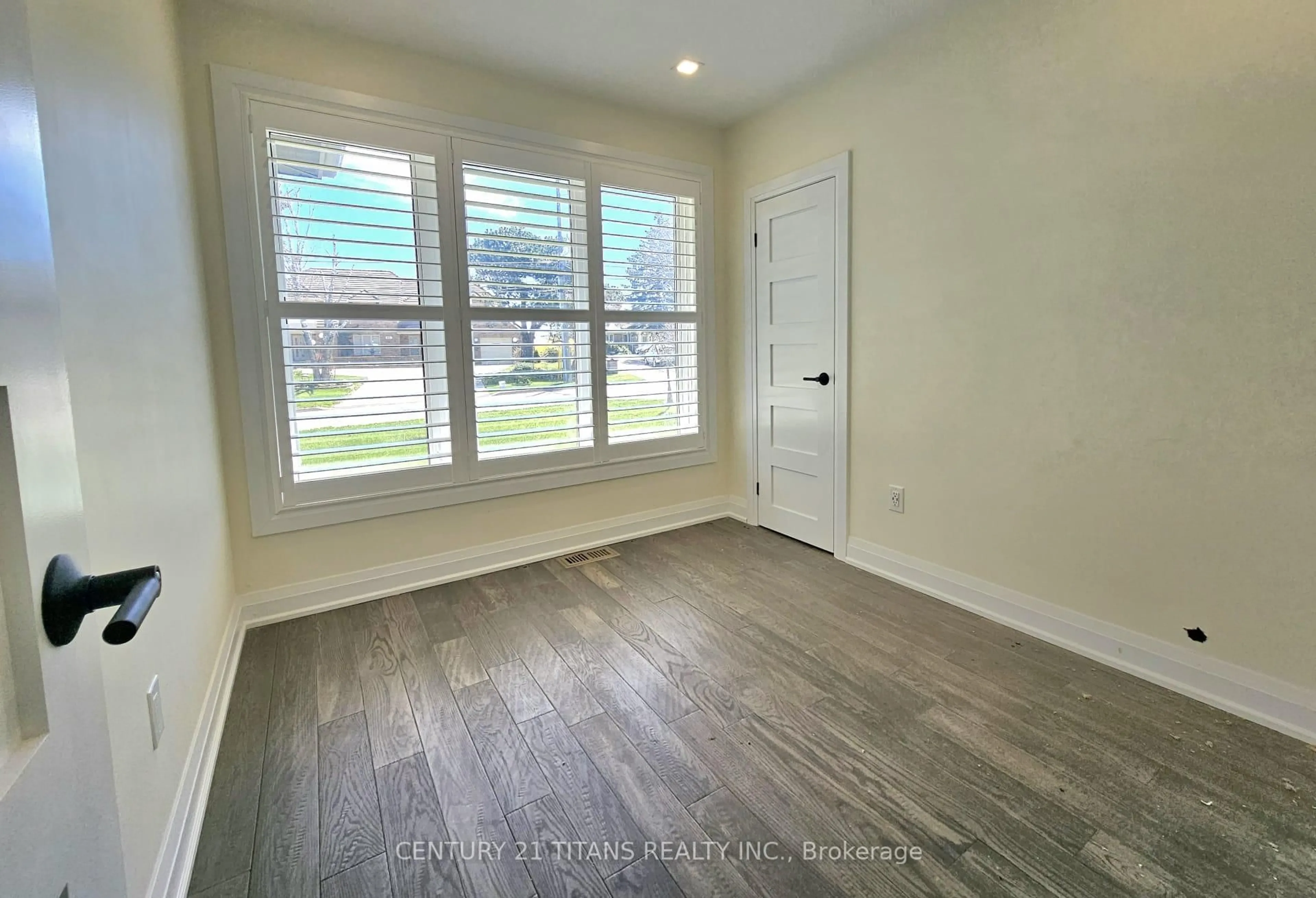 A pic of a room for 40 Hill Cres, Toronto Ontario M1M 1J2