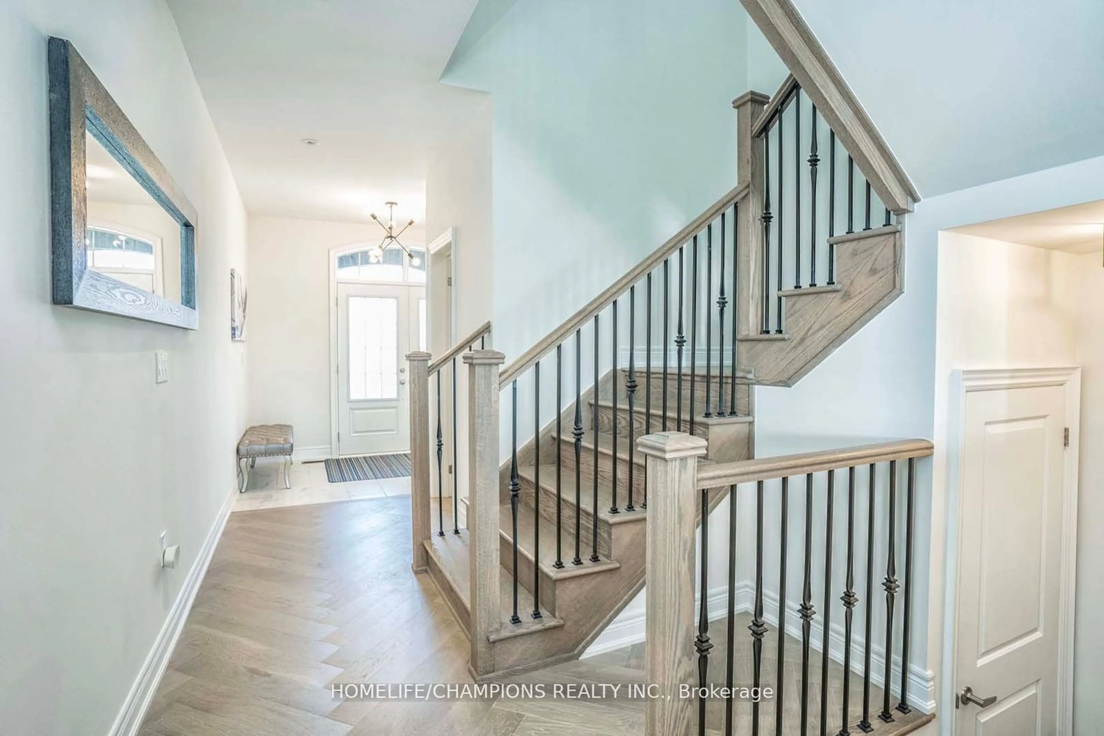 Stairs for 1083 Orenda St, Pickering Ontario L1X 0G5