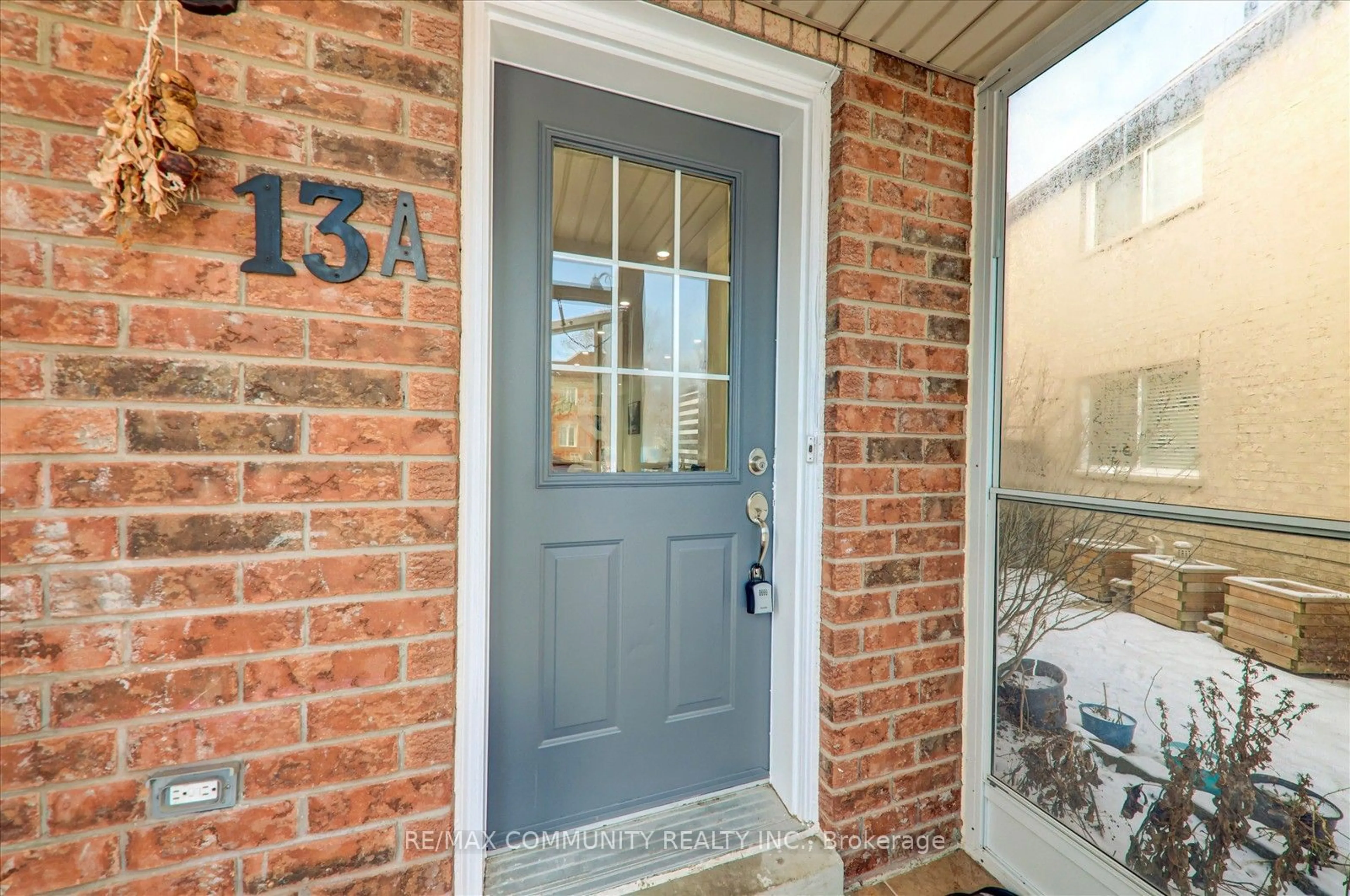 Indoor entryway for 13A Canoe Cres, Toronto Ontario M1X 1X9