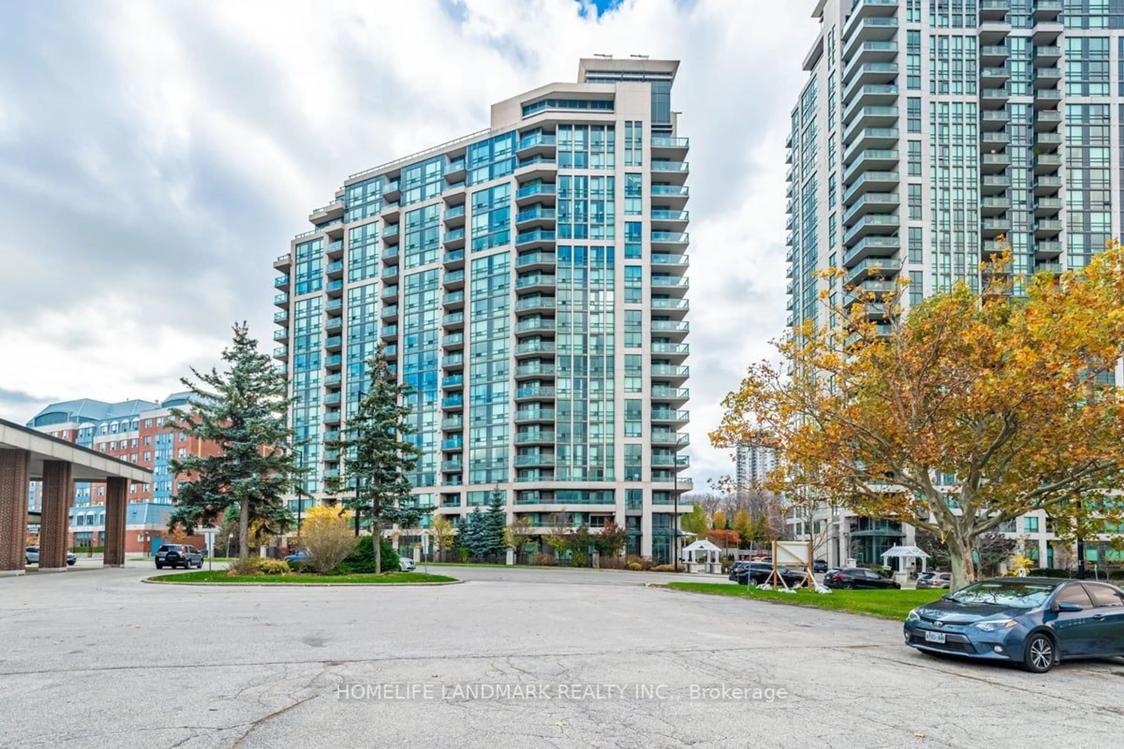 Patio, unknown for 68 Grangeway Ave #306, Toronto Ontario M1H 0A1