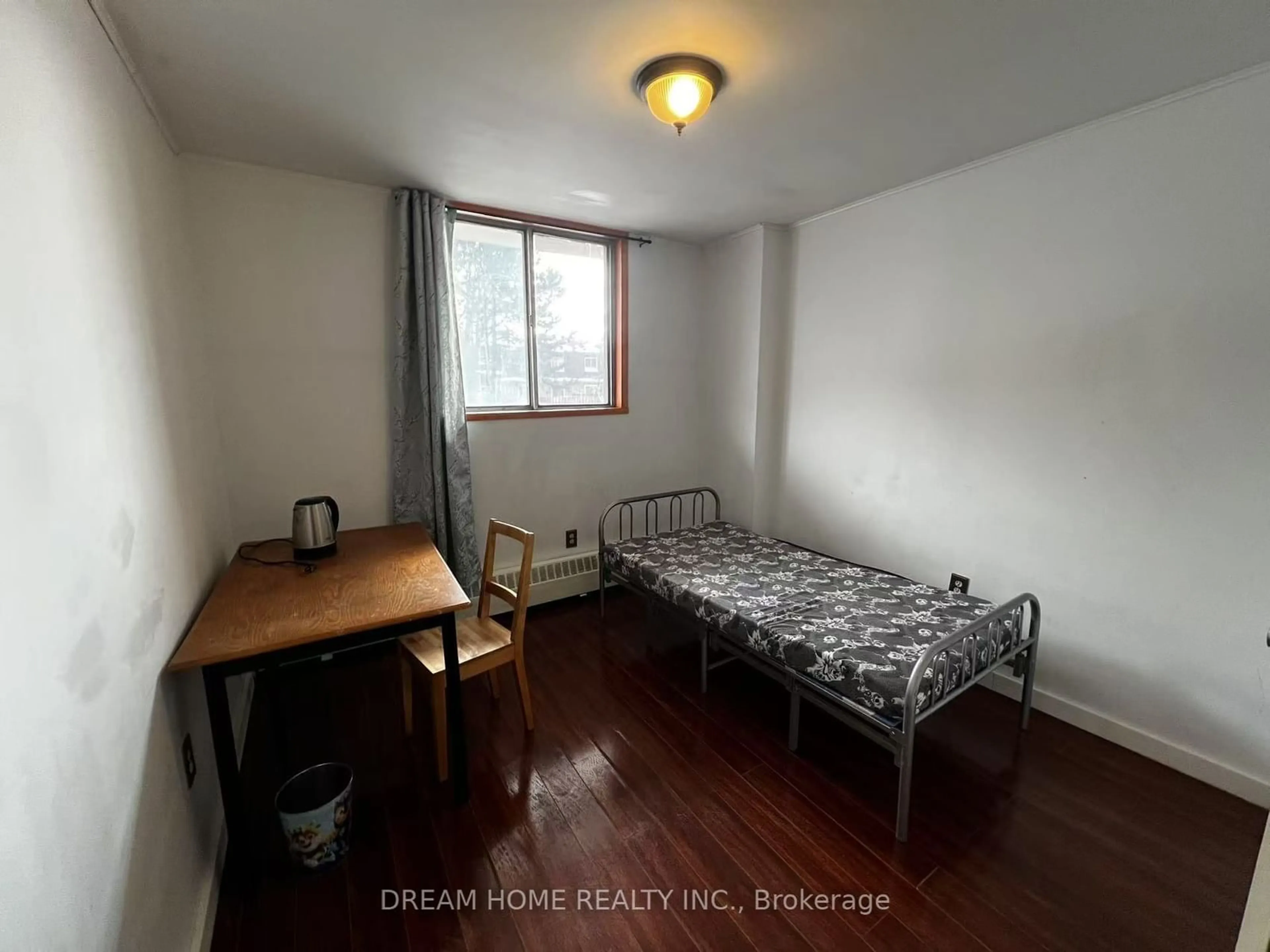 A pic of a room for 100 Dundalk Dr #209, Toronto Ontario M1P 4V2