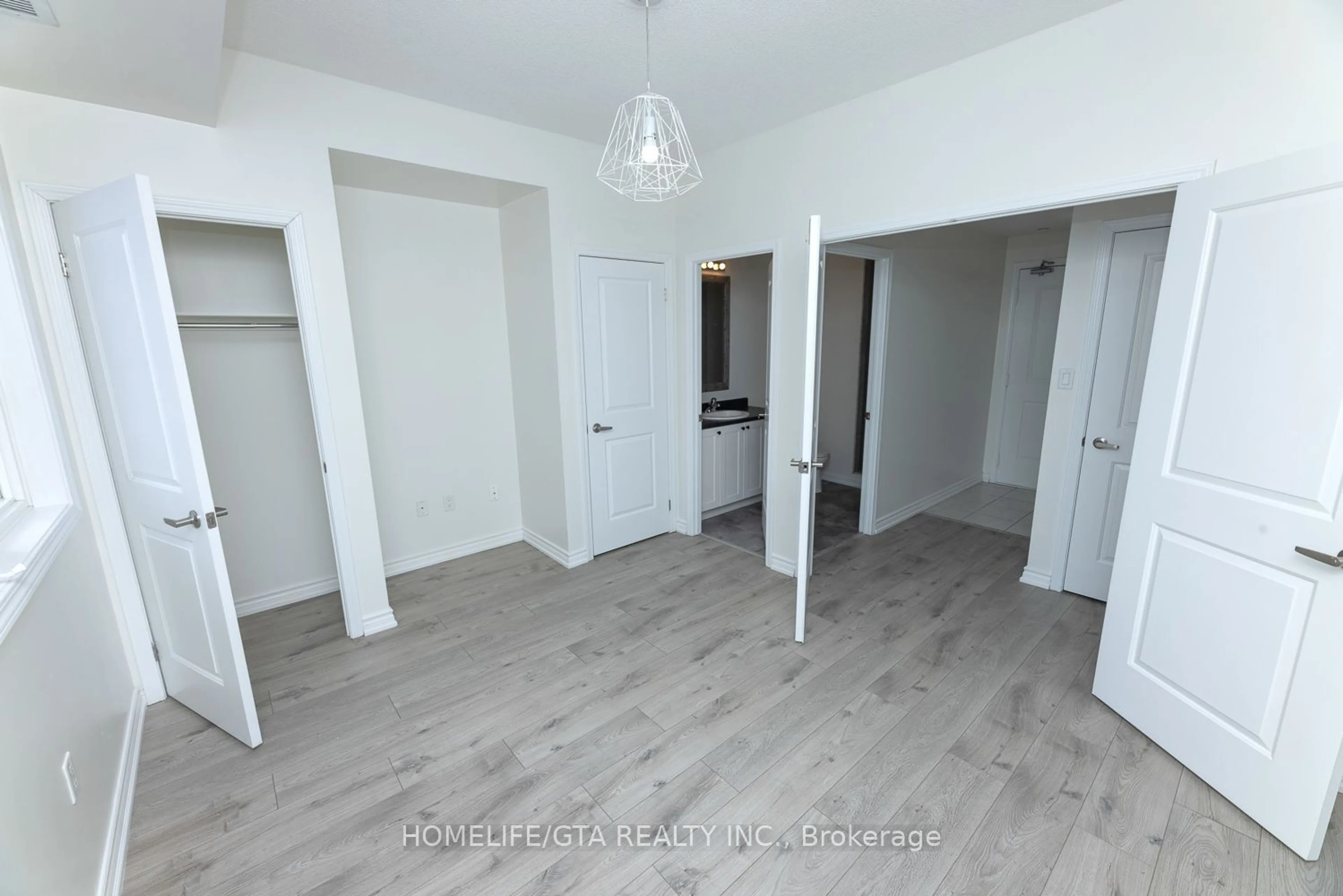 A pic of a room for 84 Aspen Springs Dr #325, Clarington Ontario L1C 5N6