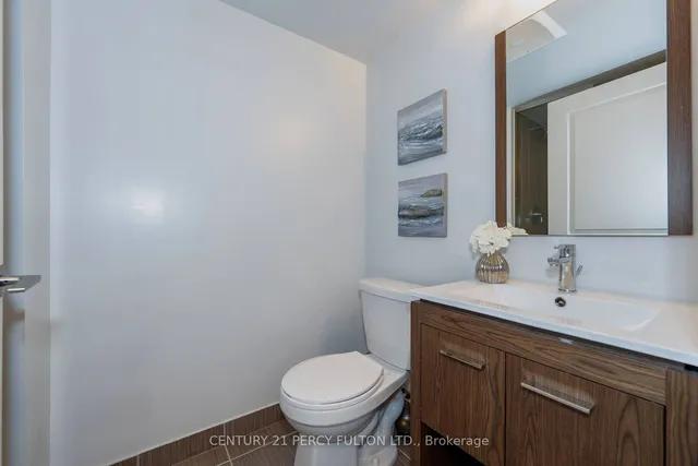 Additional property image - 30 Meadowglen Pl Unit 704