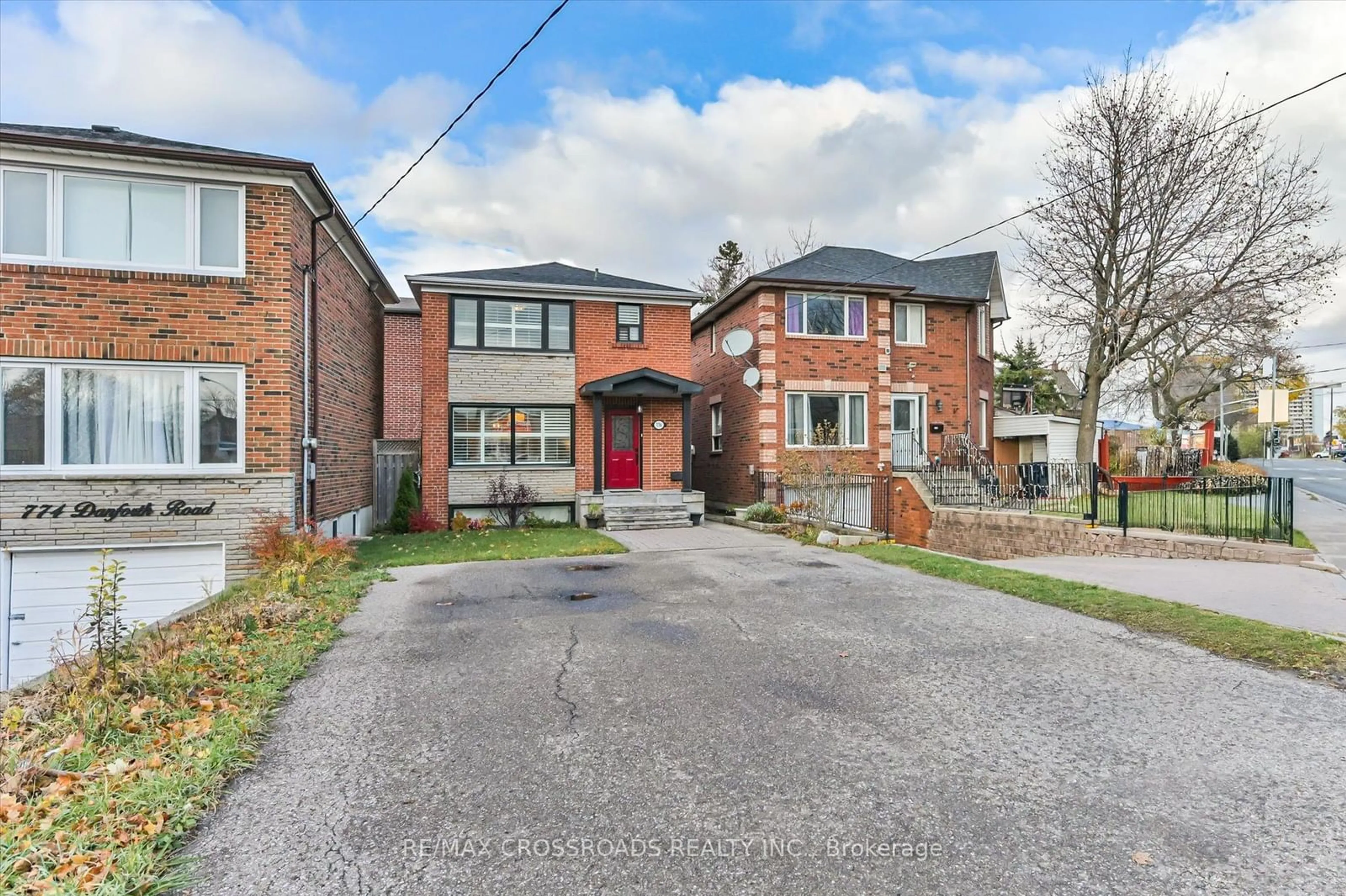 Home with brick exterior material, street for 776 Danforth Rd, Toronto Ontario M1K 1G8