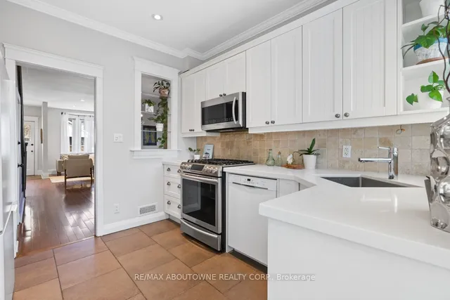 Additional property image - 250 Lee Ave
