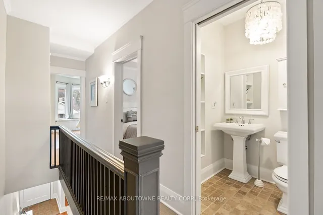Additional property image - 250 Lee Ave