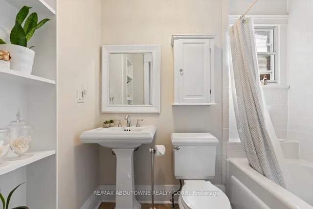 Additional property image - 250 Lee Ave