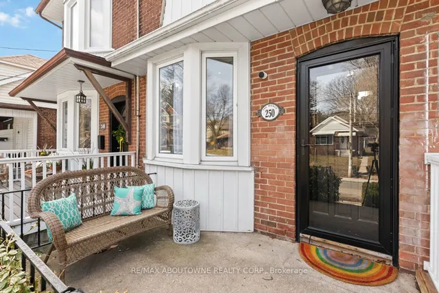 Additional property image - 250 Lee Ave