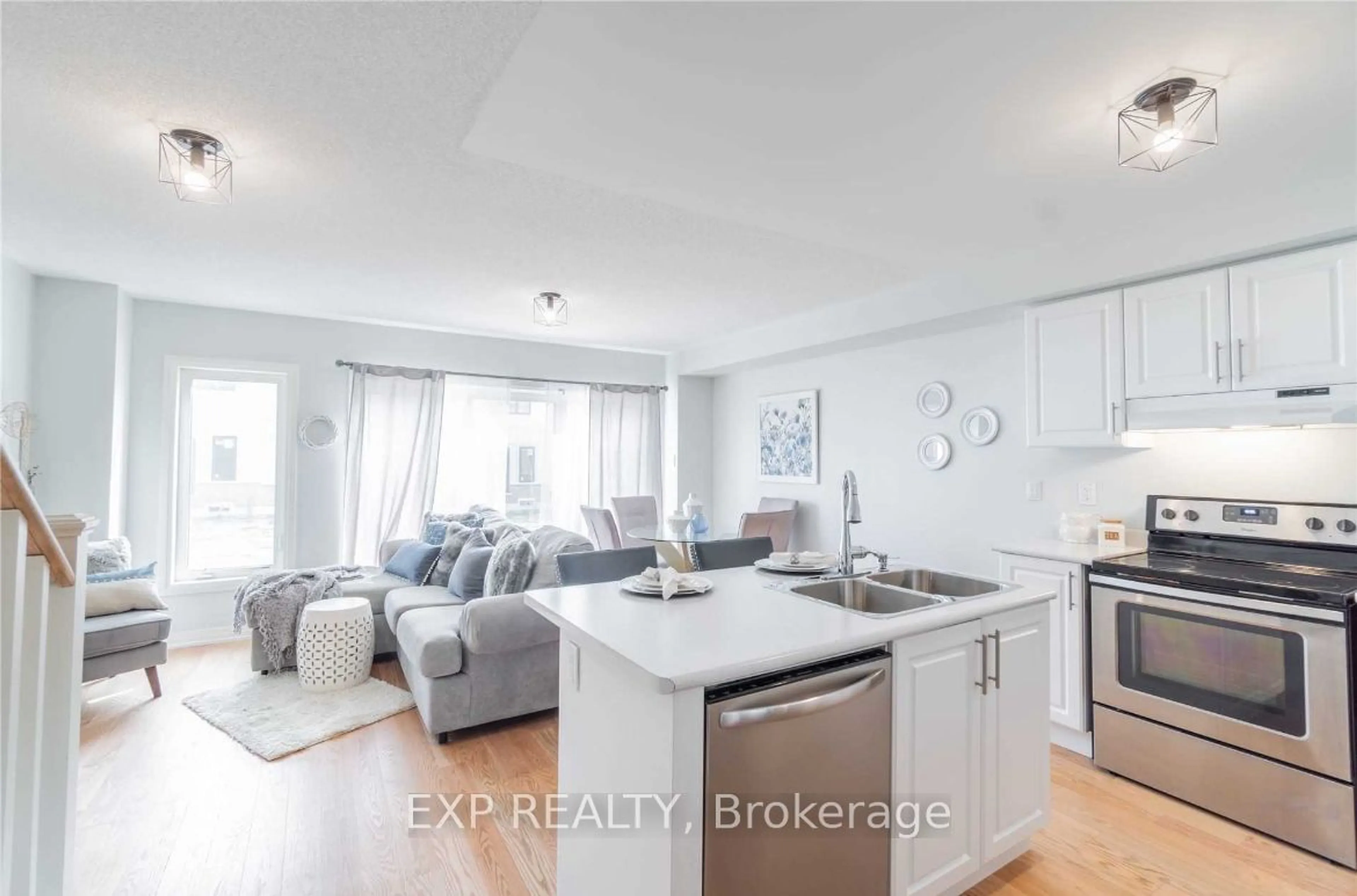 Open concept kitchen, unknown for 33 Queen Alexandra Lane, Clarington Ontario L1C 3K7