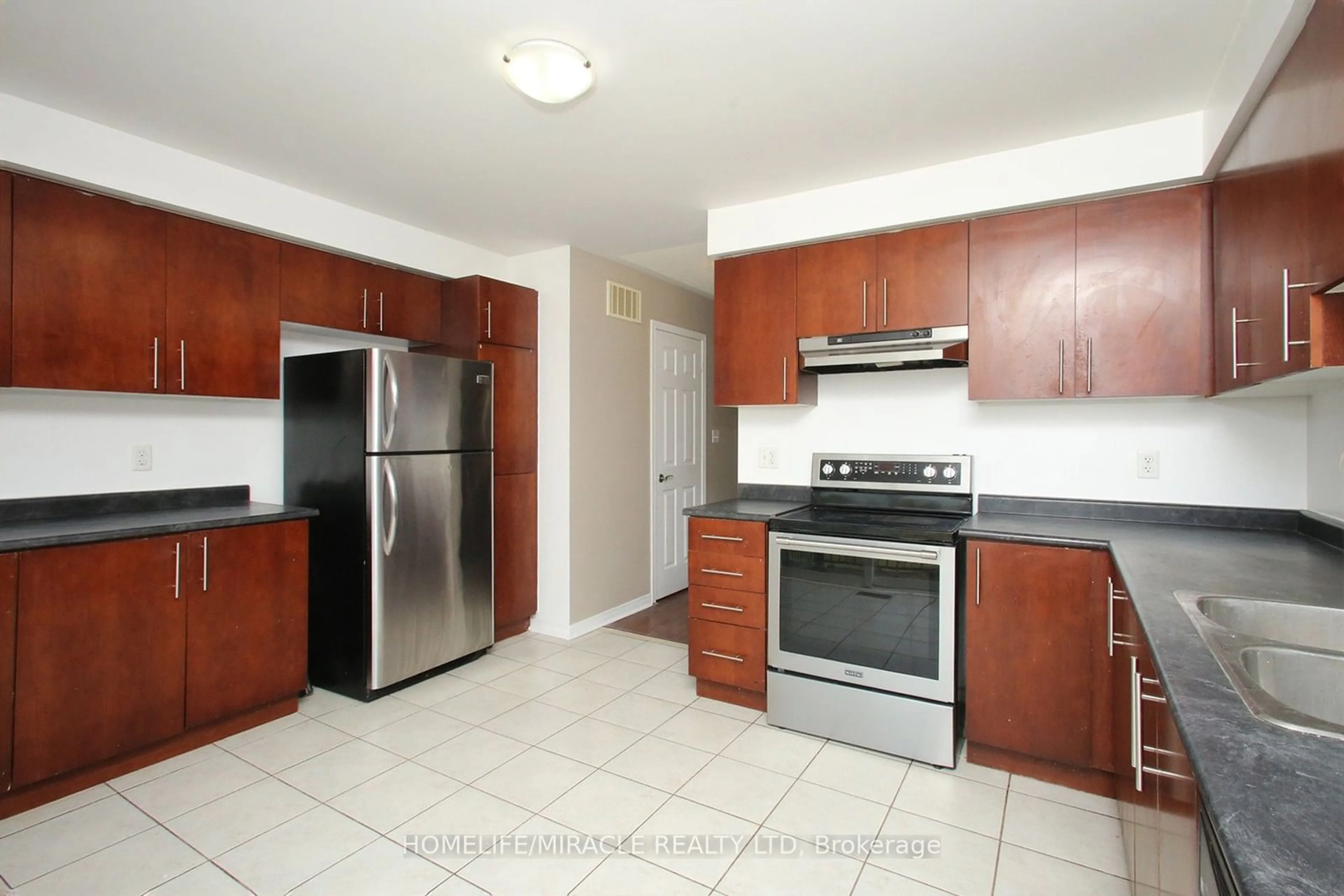 Standard kitchen, unknown for 36 Stonewood St, Ajax Ontario L1S 0B2