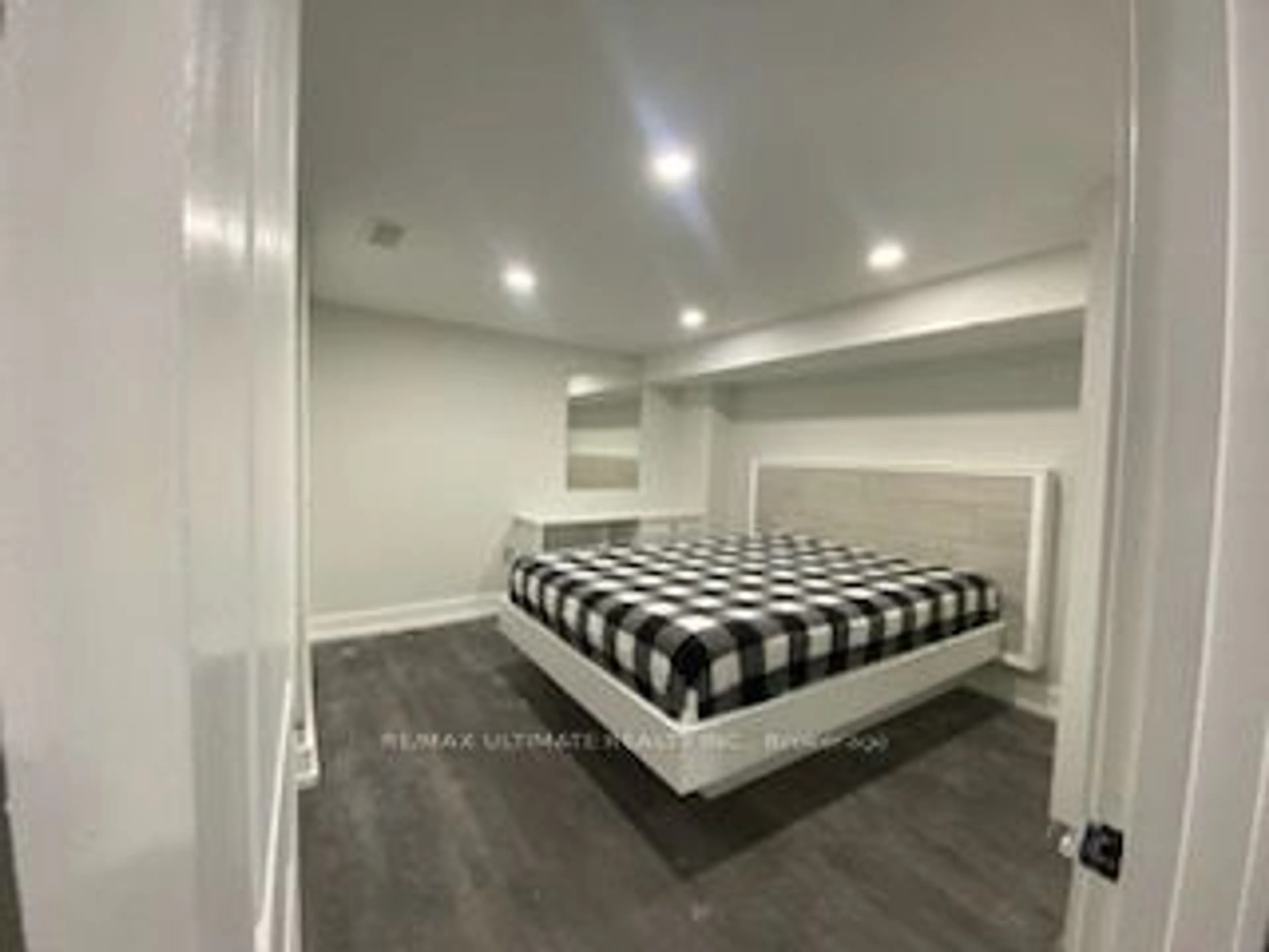 A pic of a room for 35 Frey Cres, Toronto Ontario M1R 2C5