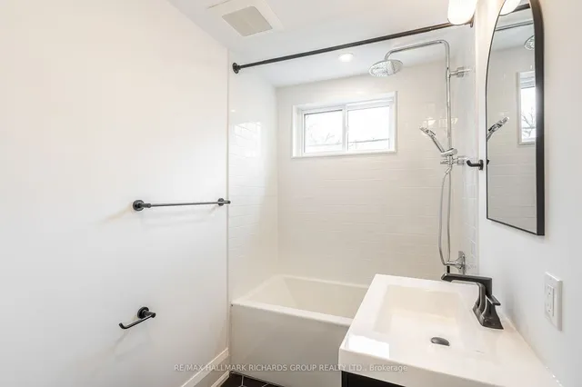 Additional property image - 20 Wineva Ave