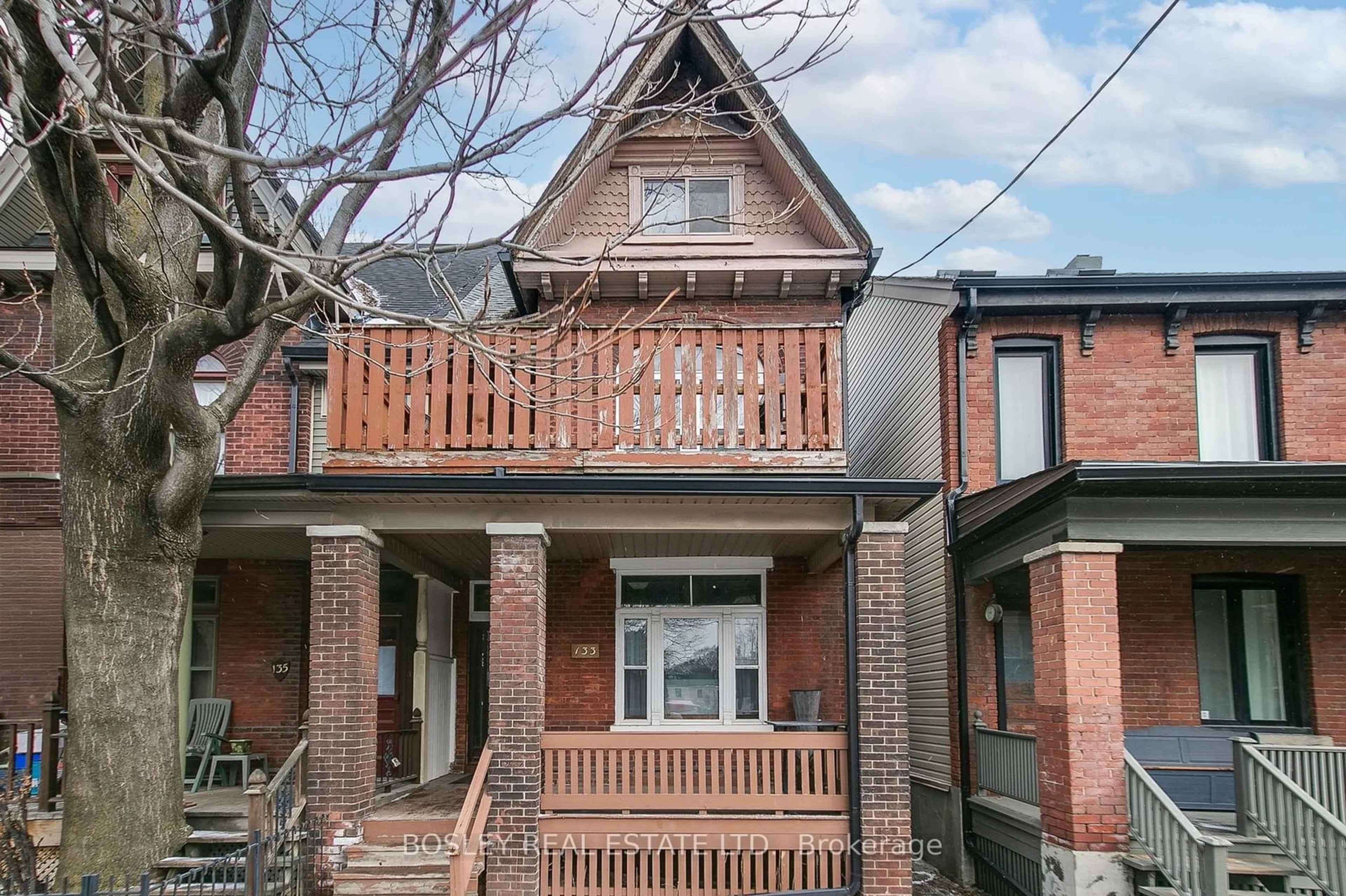 Home with brick exterior material, street for 133 Carlaw Ave, Toronto Ontario M4M 2R8