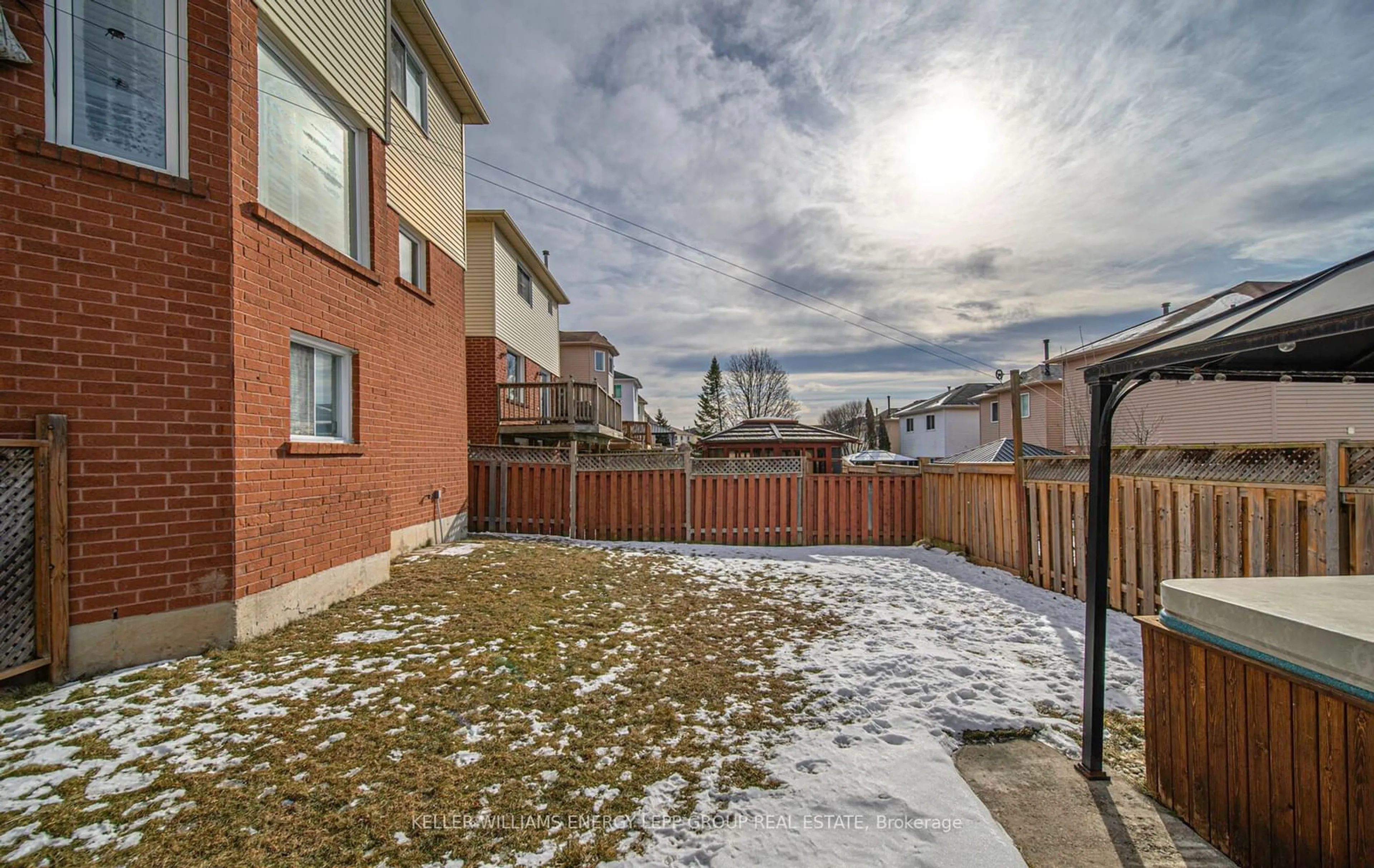 Patio, street for 80 Bonnycastle Dr, Clarington Ontario L1C 4S9